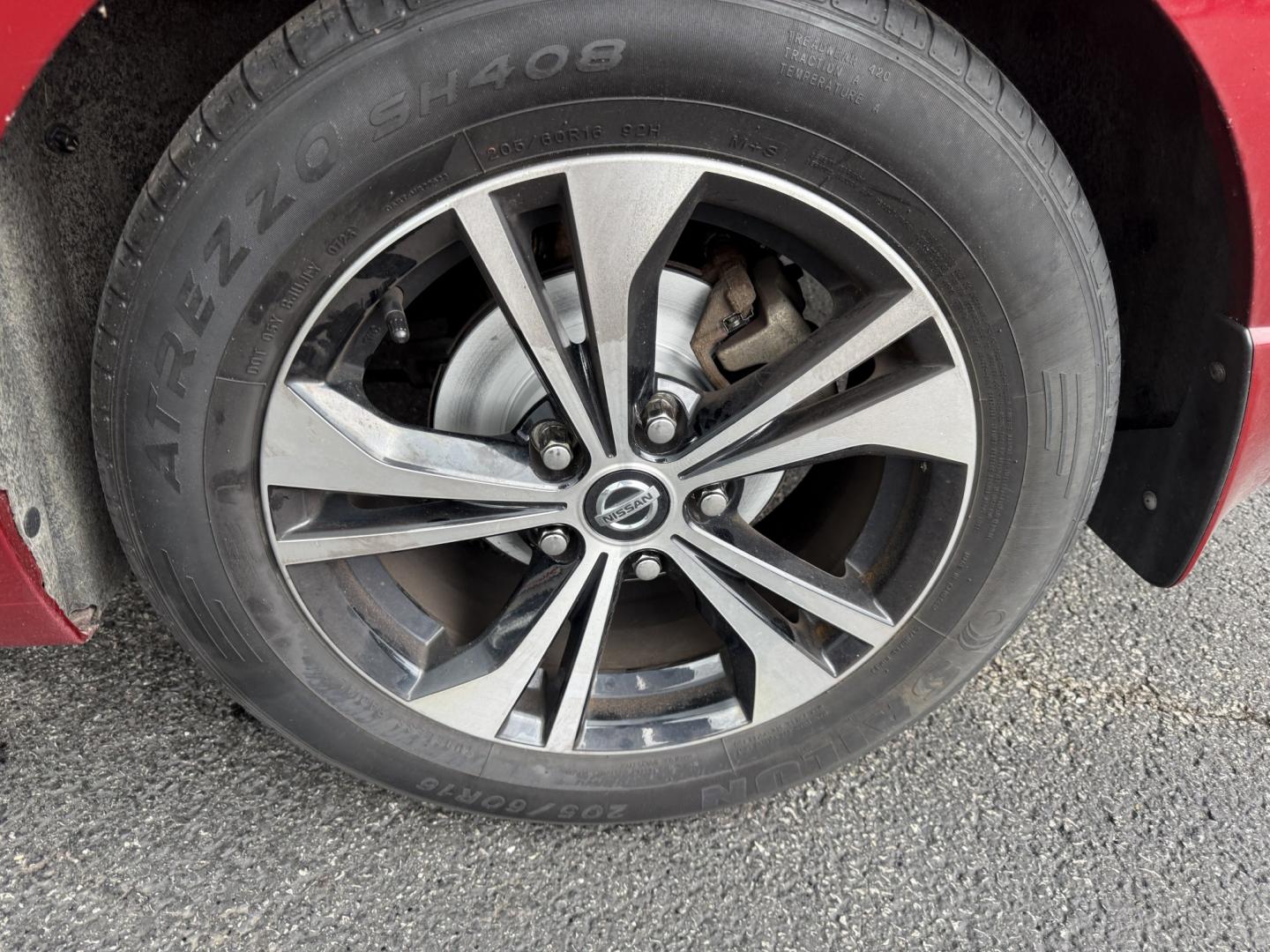 2020 Red /Black Nissan Sentra SV (3N1AB8CV2LY) with an 2.0L I4 SFI DOHC 16V engine, Automatic transmission, located at 11115 Chardon Rd. , Chardon, OH, 44024, (440) 214-9705, 41.580246, -81.241943 - 2020 Nissan Sentra SV – Efficient Daily Driver with Modern Safety and One-Owner History If you want a compact sedan that is easy on fuel and easy to live with, this 2020 Nissan Sentra SV is a strong option. The 2.0L engine delivers a standout 39 MPG highway and 33 MPG combined, while ECO Mode and- Photo#30