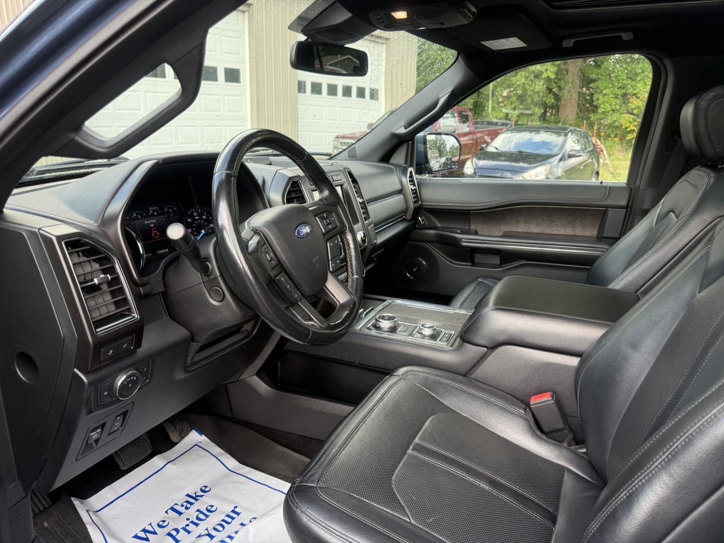 2018 Blue /Black Ford Expedition Limited 4WD (1FMJU2AT5JE) with an 3.5L V6 DOHC 24V Twin Turbo engine, Automatic transmission, located at 547 E. Main St., Orwell, OH, 44076, (440) 437-5893, 41.535435, -80.847855 - 2018 Ford Expedition Limited 4WD – Full-Size Family Luxury with Twin-Turbo Power This 2018 Ford Expedition Limited 4WD is built for families who want space, comfort, and a more upscale presence. Finished in Blue Metallic and riding on 22" wheels, with full LED exterior lighting, it has the look o- Photo#8