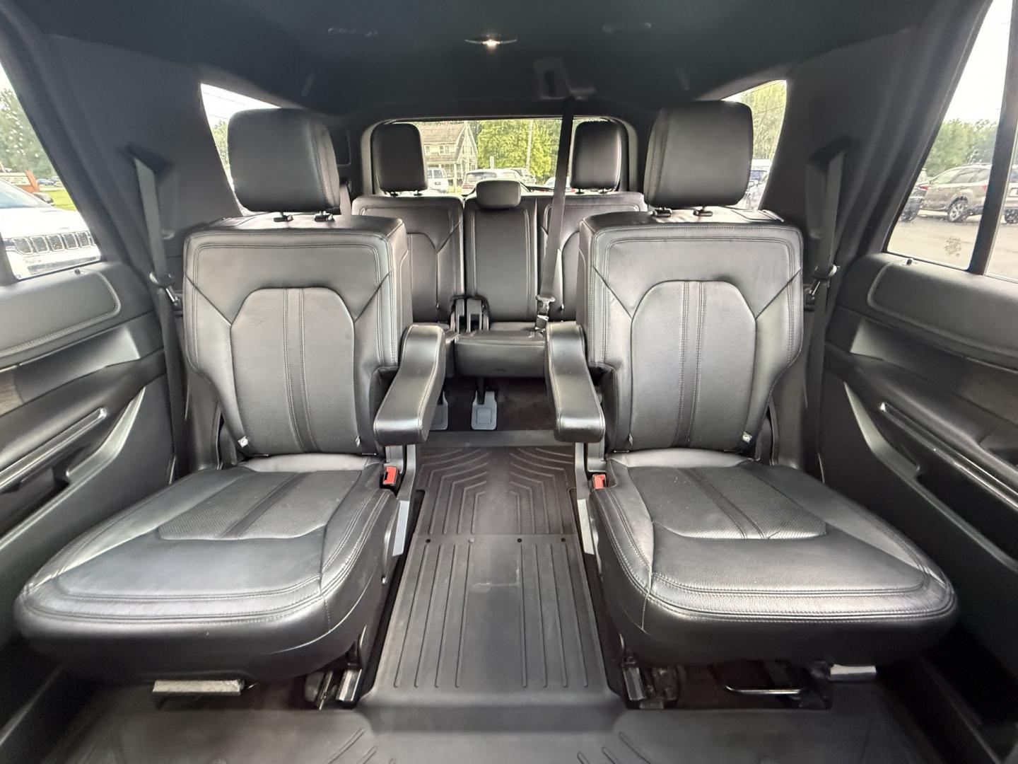 2018 Blue /Black Ford Expedition Limited 4WD (1FMJU2AT5JE) with an 3.5L V6 DOHC 24V Twin Turbo engine, Automatic transmission, located at 547 E. Main St., Orwell, OH, 44076, (440) 437-5893, 41.535435, -80.847855 - 2018 Ford Expedition Limited 4WD – Full-Size Family Luxury with Twin-Turbo Power This 2018 Ford Expedition Limited 4WD is built for families who want space, comfort, and a more upscale presence. Finished in Blue Metallic and riding on 22" wheels, with full LED exterior lighting, it has the look o- Photo#22
