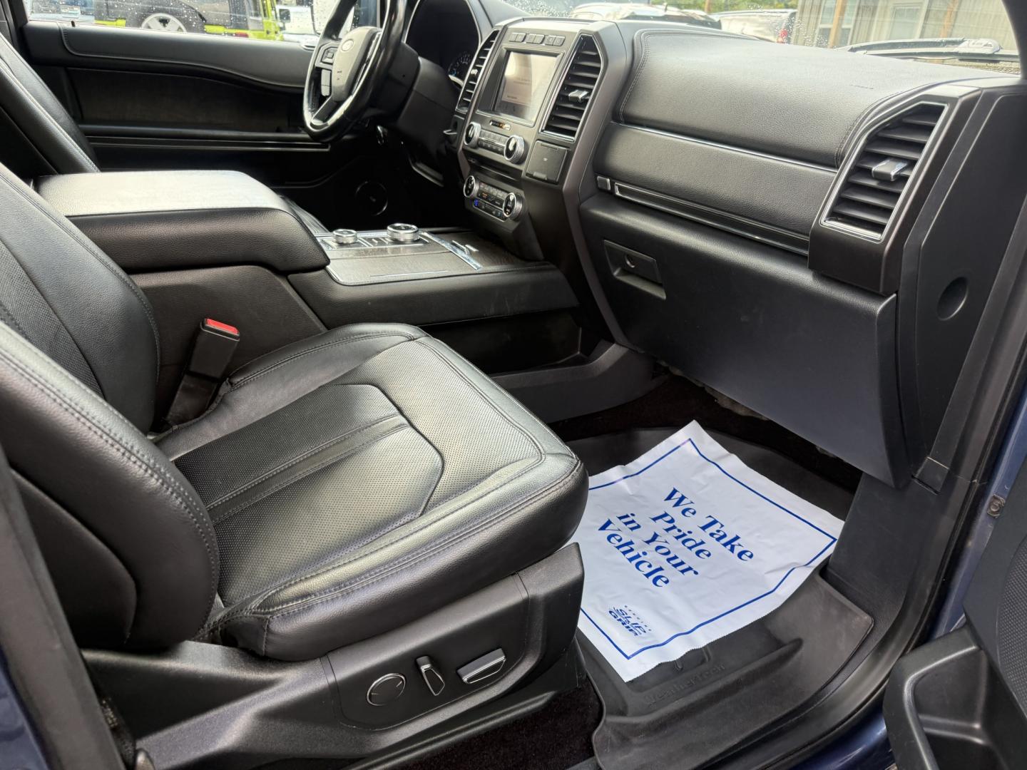 2018 Blue /Black Ford Expedition Limited 4WD (1FMJU2AT5JE) with an 3.5L V6 DOHC 24V Twin Turbo engine, Automatic transmission, located at 547 E. Main St., Orwell, OH, 44076, (440) 437-5893, 41.535435, -80.847855 - 2018 Ford Expedition Limited 4WD – Full-Size Family Luxury with Twin-Turbo Power This 2018 Ford Expedition Limited 4WD is built for families who want space, comfort, and a more upscale presence. Finished in Blue Metallic and riding on 22" wheels, with full LED exterior lighting, it has the look o- Photo#43