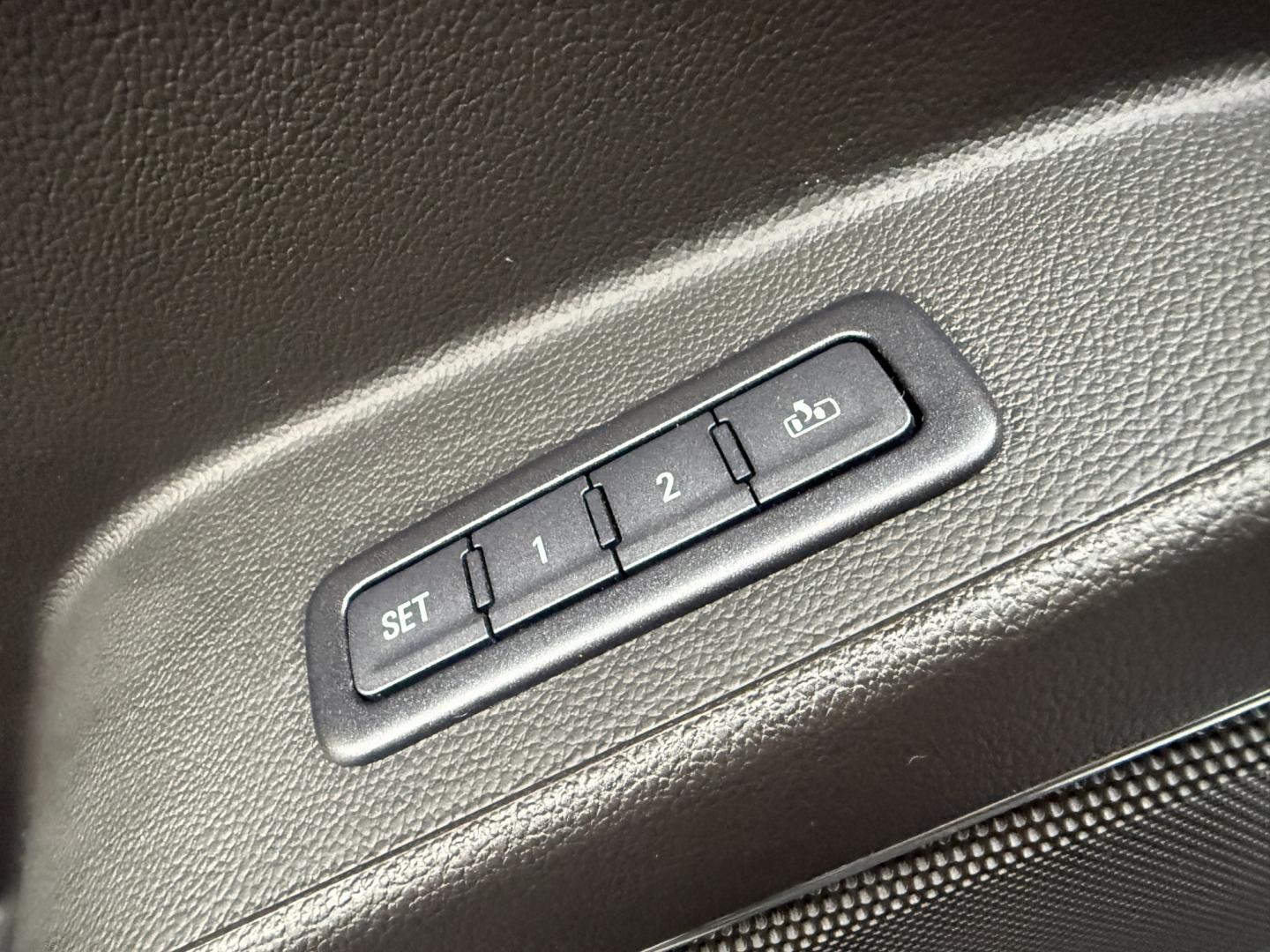 2018 Black /Black GMC Yukon Denali 4WD (1GKS2CKJ0JR) with an 6.2L V8 OHV 16V engine, Automatic transmission, located at 547 E. Main St., Orwell, OH, 44076, (440) 437-5893, 41.535435, -80.847855 - 2018 GMC Yukon Denali 4WD – Flagship Family Luxury with Serious V8 Capability The Denali name means this Yukon sits at the top of the lineup, and this 2018 4WD wears that prestige well. Finished in Black, it has the dark, commanding presence families want when they are stepping up to a full-size- Photo#9