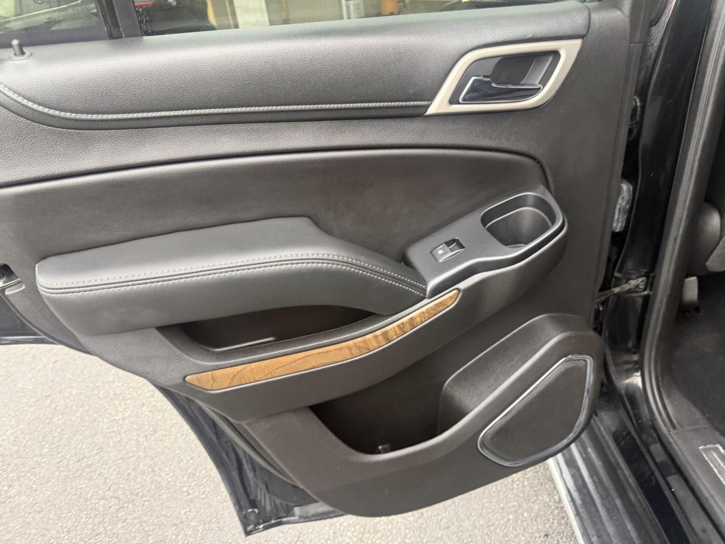 2018 Black /Black GMC Yukon Denali 4WD (1GKS2CKJ0JR) with an 6.2L V8 OHV 16V engine, Automatic transmission, located at 547 E. Main St., Orwell, OH, 44076, (440) 437-5893, 41.535435, -80.847855 - 2018 GMC Yukon Denali 4WD – Flagship Family Luxury with Serious V8 Capability The Denali name means this Yukon sits at the top of the lineup, and this 2018 4WD wears that prestige well. Finished in Black, it has the dark, commanding presence families want when they are stepping up to a full-size- Photo#36