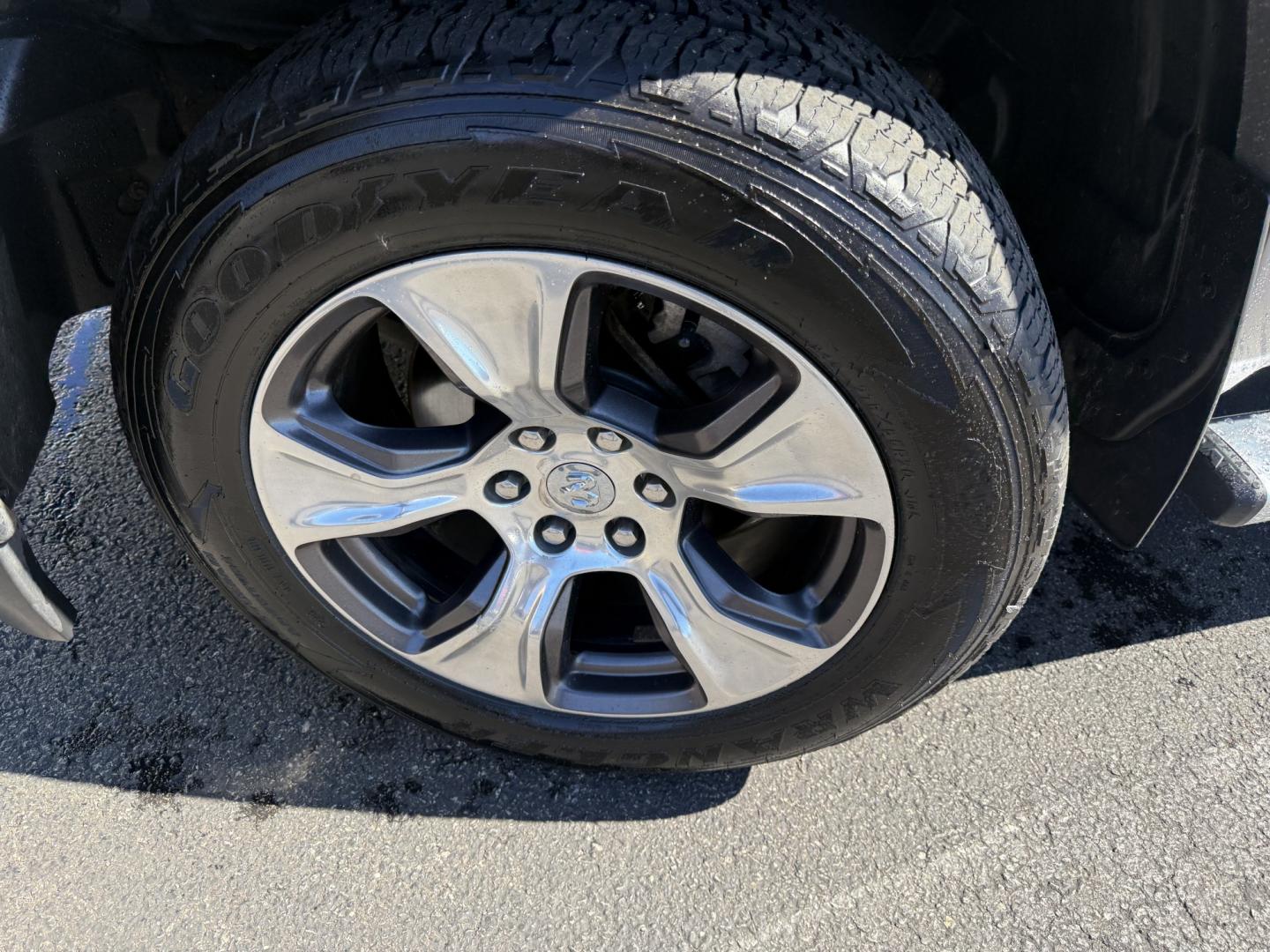 2019 Gray /Black RAM 1500 Laramie Crew Cab SWB 4WD (1C6SRFJT8KN) with an 5.7L V8 OHV 16V engine, Automatic transmission, located at 547 E. Main St., Orwell, OH, 44076, (440) 437-5893, 41.535435, -80.847855 - 2019 Ram 1500 Laramie Crew Cab 4WD – HEMI Power with Laramie Comfort and Presence The Laramie trim is where the Ram 1500 starts to feel more upscale, and this 2019 Crew Cab 4WD shows why. Finished in Granite Crystal Metallic with 20" polished aluminum wheels and full LED exterior lighting, it has- Photo#42