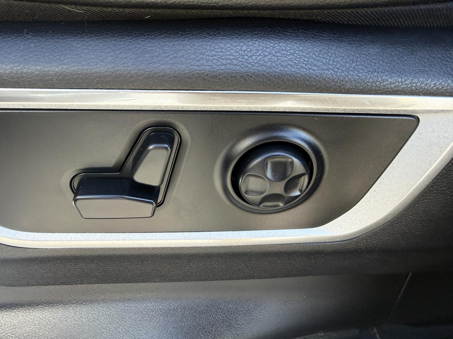 2019 Gray /Black RAM 1500 Laramie Crew Cab SWB 4WD (1C6SRFJT8KN) with an 5.7L V8 OHV 16V engine, Automatic transmission, located at 547 E. Main St., Orwell, OH, 44076, (440) 437-5893, 41.535435, -80.847855 - 2019 Ram 1500 Laramie Crew Cab 4WD – HEMI Power with Laramie Comfort and Presence The Laramie trim is where the Ram 1500 starts to feel more upscale, and this 2019 Crew Cab 4WD shows why. Finished in Granite Crystal Metallic with 20" polished aluminum wheels and full LED exterior lighting, it has- Photo#15