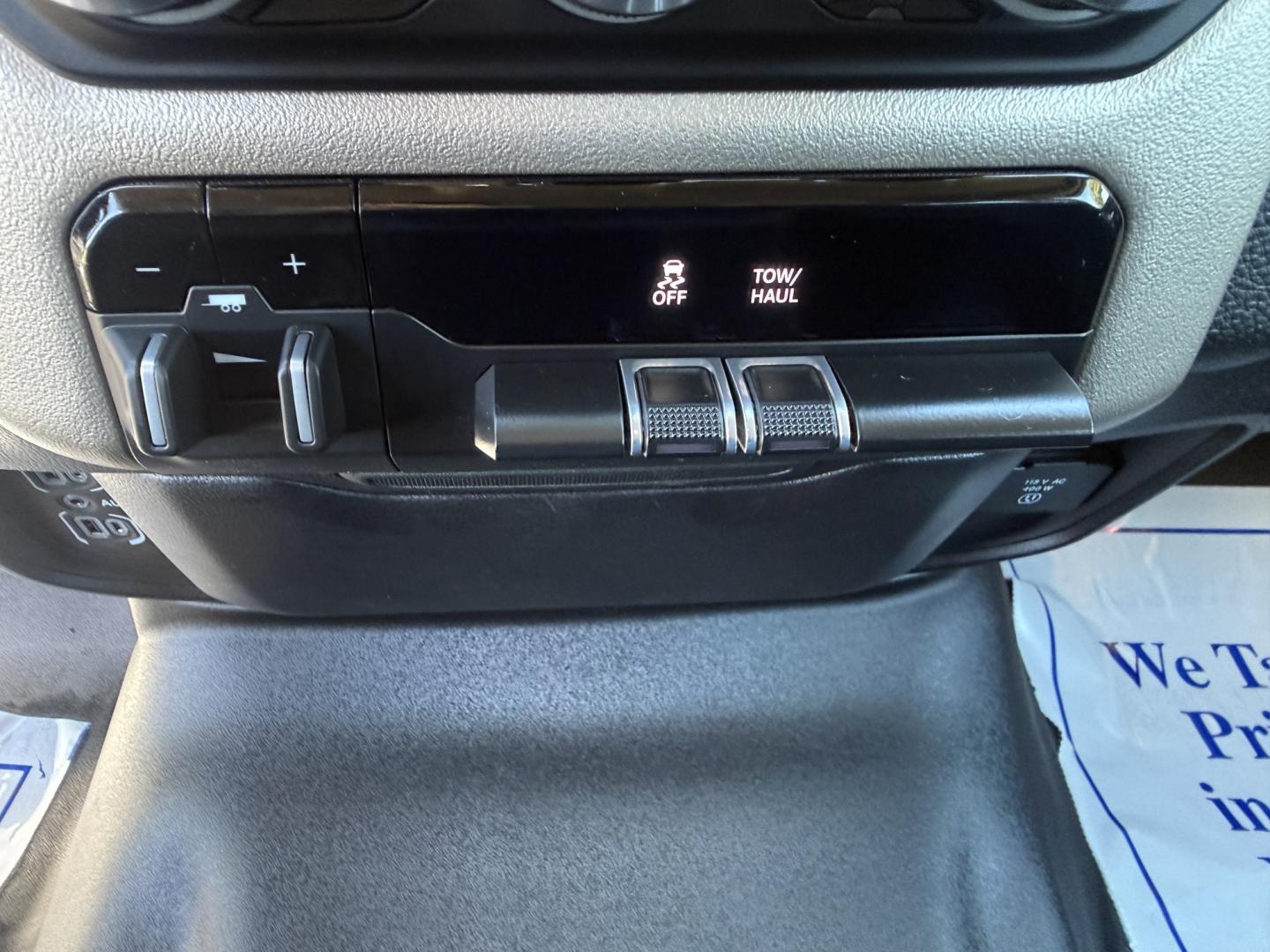2019 Gray /Black RAM 1500 Laramie Crew Cab SWB 4WD (1C6SRFJT8KN) with an 5.7L V8 OHV 16V engine, Automatic transmission, located at 547 E. Main St., Orwell, OH, 44076, (440) 437-5893, 41.535435, -80.847855 - 2019 Ram 1500 Laramie Crew Cab 4WD – HEMI Power with Laramie Comfort and Presence The Laramie trim is where the Ram 1500 starts to feel more upscale, and this 2019 Crew Cab 4WD shows why. Finished in Granite Crystal Metallic with 20" polished aluminum wheels and full LED exterior lighting, it has- Photo#26