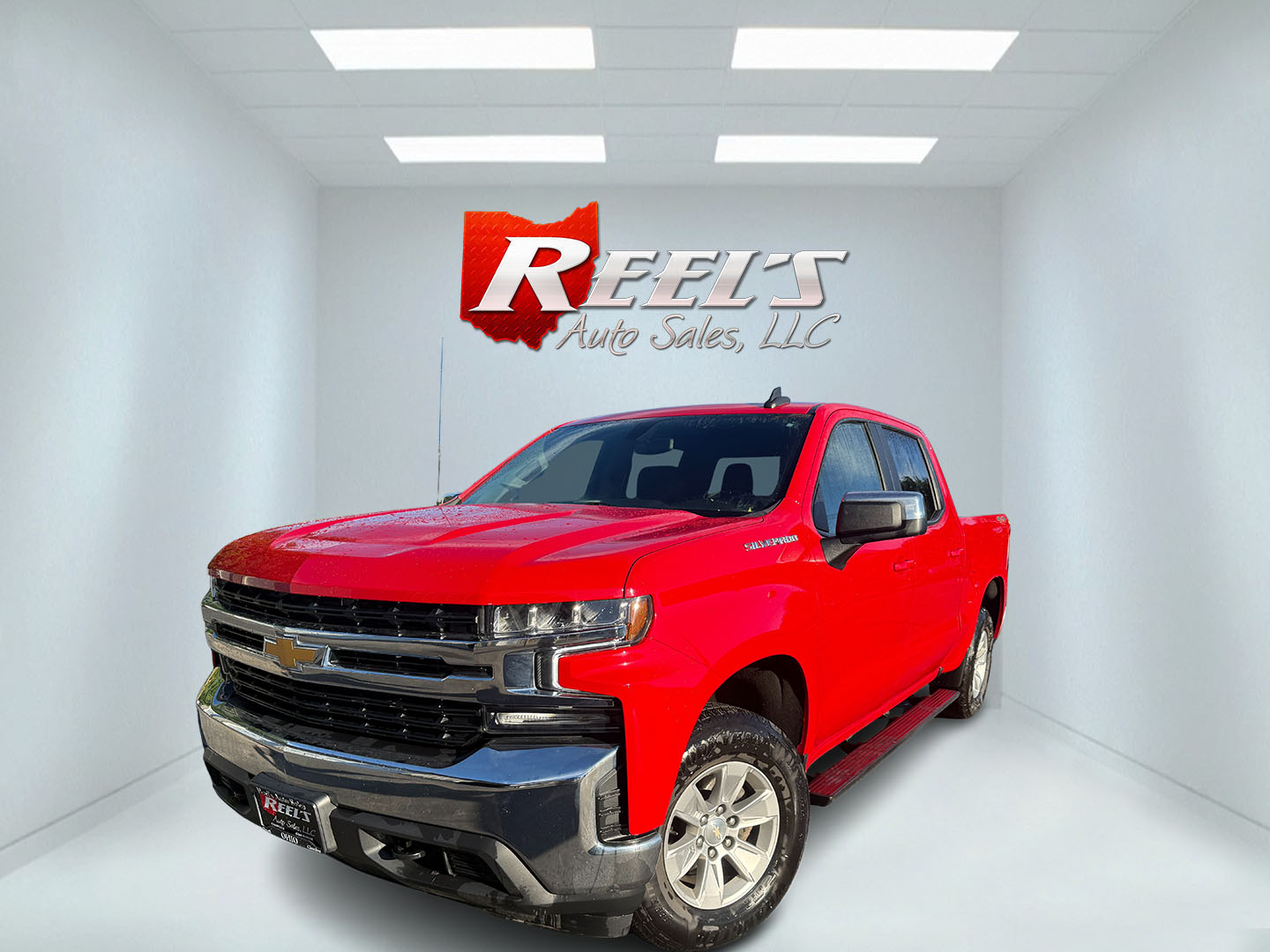 photo of 2022 Chevrolet Silverado 1500 LT Crew Cab 4WD