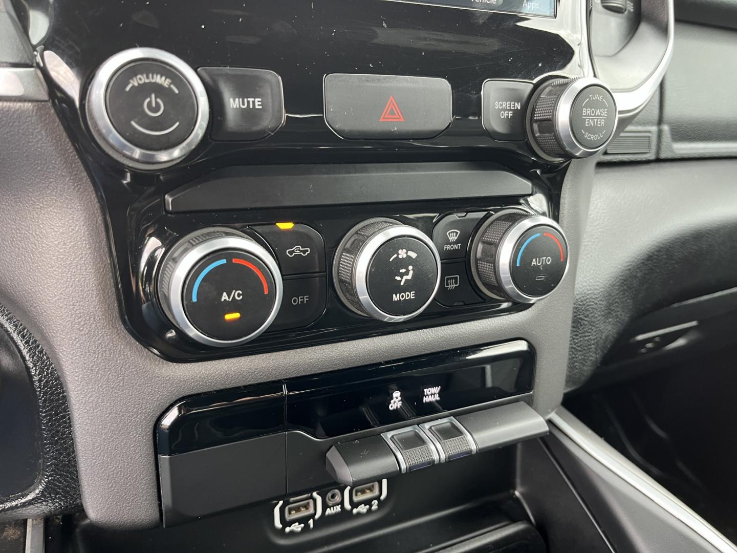 2022 Gray /Black RAM 1500 Big Horn Quad Cab 4WD (1C6SRFBT3NN) with an 5.7L V8 OHV 16V engine, Automatc transmission, located at 547 E. Main St., Orwell, OH, 44076, (440) 437-5893, 41.535435, -80.847855 - 2022 Ram 1500 Big Horn Quad Cab 4WD – HEMI Strength with Sport Style and Serious Towing Capability This 2022 Ram 1500 Big Horn Quad Cab 4WD is a strong, well-equipped pickup for drivers who want V8 power and a sharper look. The Sport Appearance Package, 20" chrome wheels, and Granite Crystal Meta- Photo#25