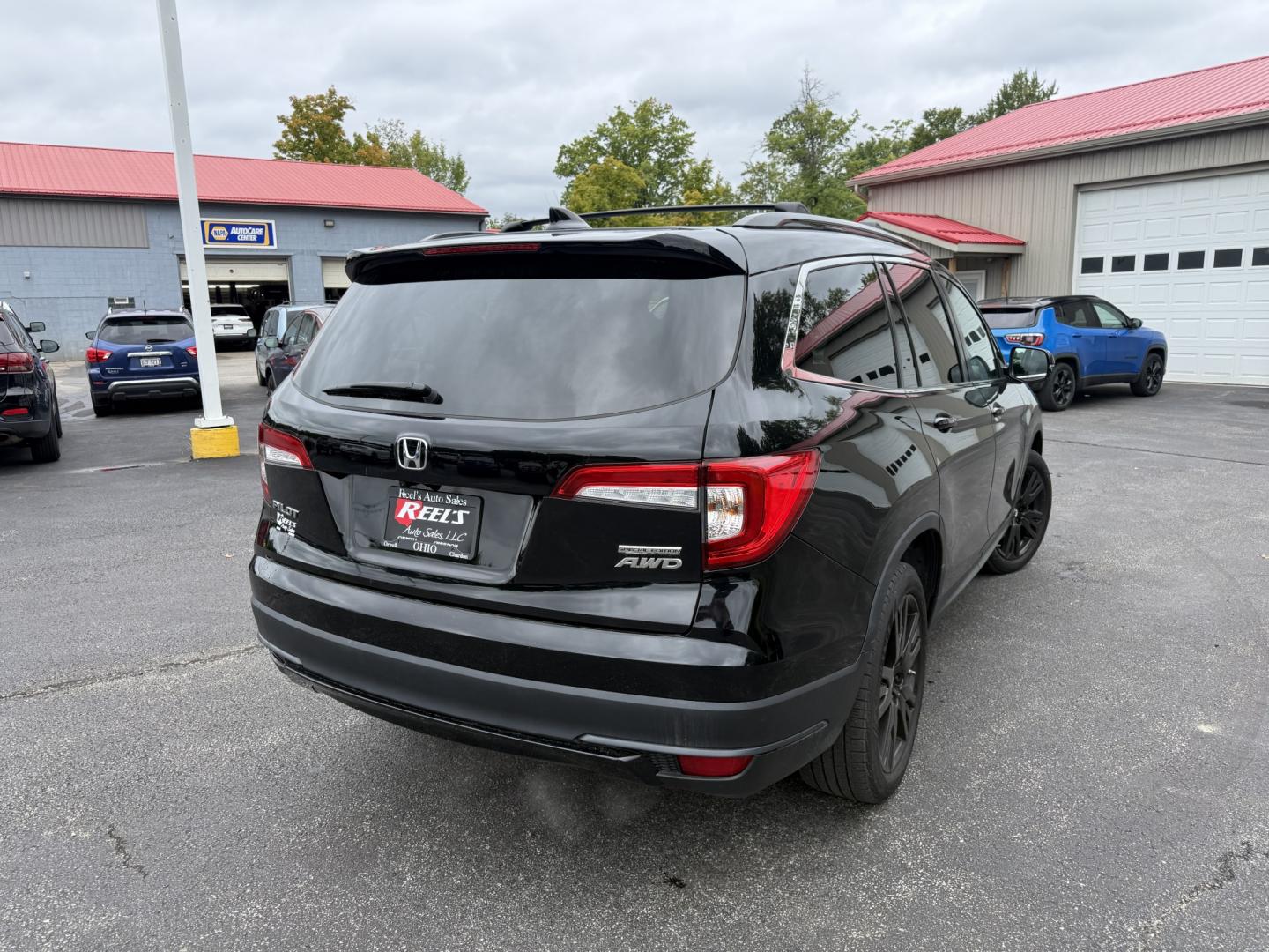 2022 Black /Black Honda Pilot SE 4WD (5FNYF6H21NB) with an 3.5L V6 SOHC 24V engine, Automatic transmission, located at 547 E. Main St., Orwell, OH, 44076, (440) 437-5893, 41.535435, -80.847855 - 2022 Honda Pilot SE AWD – Family-Ready Three-Row Honda with Comfort and Confidence If you need room for the family and the peace of mind of Honda reliability, this 2022 Honda Pilot SE AWD is a strong choice. Finished in Crystal Black Pearl and riding on 20" black alloy wheels, with LED daytime ru- Photo#30