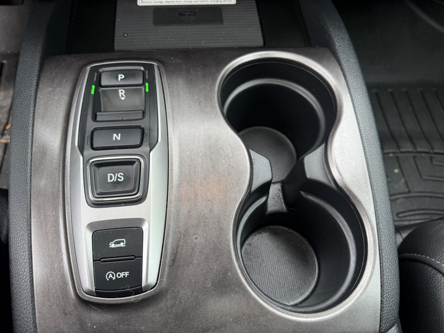 2022 Black /Black Honda Pilot SE 4WD (5FNYF6H21NB) with an 3.5L V6 SOHC 24V engine, Automatic transmission, located at 547 E. Main St., Orwell, OH, 44076, (440) 437-5893, 41.535435, -80.847855 - 2022 Honda Pilot SE AWD – Family-Ready Three-Row Honda with Comfort and Confidence If you need room for the family and the peace of mind of Honda reliability, this 2022 Honda Pilot SE AWD is a strong choice. Finished in Crystal Black Pearl and riding on 20" black alloy wheels, with LED daytime ru- Photo#18