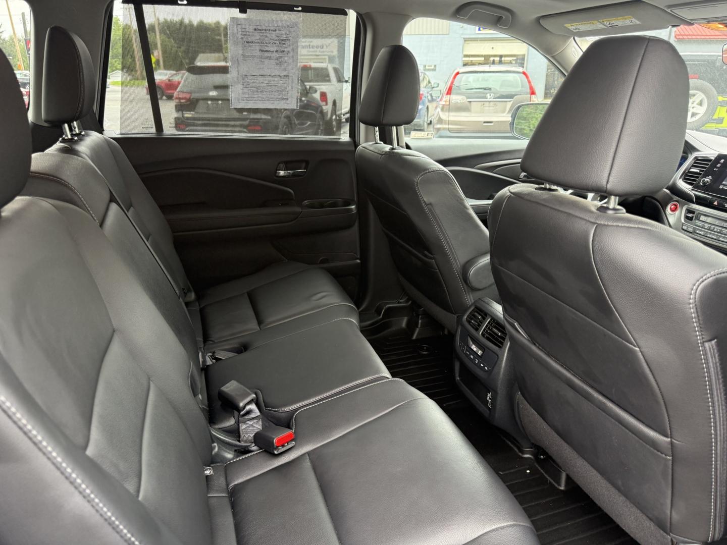 2022 Black /Black Honda Pilot SE 4WD (5FNYF6H21NB) with an 3.5L V6 SOHC 24V engine, Automatic transmission, located at 547 E. Main St., Orwell, OH, 44076, (440) 437-5893, 41.535435, -80.847855 - 2022 Honda Pilot SE AWD – Family-Ready Three-Row Honda with Comfort and Confidence If you need room for the family and the peace of mind of Honda reliability, this 2022 Honda Pilot SE AWD is a strong choice. Finished in Crystal Black Pearl and riding on 20" black alloy wheels, with LED daytime ru- Photo#42