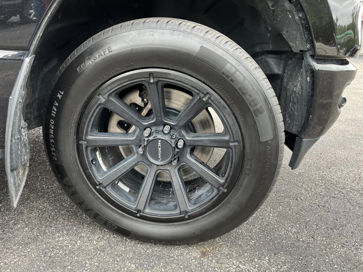 2019 Black /Black RAM 1500 Big Horn Crew Cab SWB 4WD (1C6SRFFT1KN) with an 5.7L V8 OHV 16V engine, Automatic transmission, located at 11115 Chardon Rd. , Chardon, OH, 44024, (440) 214-9705, 41.580246, -81.241943 - 2019 Ram 1500 Big Horn Crew Cab 4WD – Blacked-Out HEMI Style with eTorque Efficiency This 2019 Ram 1500 Big Horn Crew Cab 4WD has a sharper, more upscale look than a plain Big Horn. Finished in Diamond Black Crystal Pearl with 20" black aluminum wheels, full LED exterior lighting, and the Night E- Photo#4