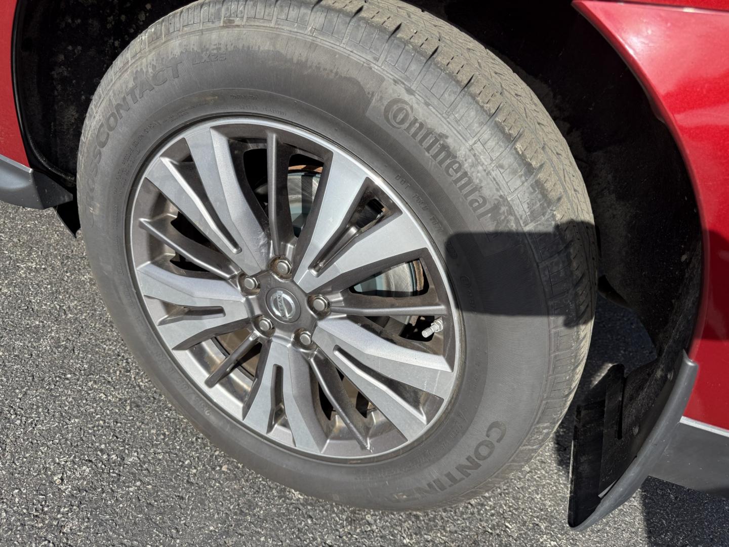 2018 Red /Black Nissan Pathfinder S 4WD (5N1DR2MM8JC) with an 3.5L V6 DOHC 24V engine, Automatic transmission, located at 547 E. Main St., Orwell, OH, 44076, (440) 437-5893, 41.535435, -80.847855 - 2018 Nissan Pathfinder S 4WD – Room for Seven with Fresh Brakes and One-Owner History If you need a three-row SUV that can take the whole family, this 2018 Nissan Pathfinder S 4WD is a practical choice. With room for seven, it is built for school runs, weekend trips, and everyday family life. The- Photo#28