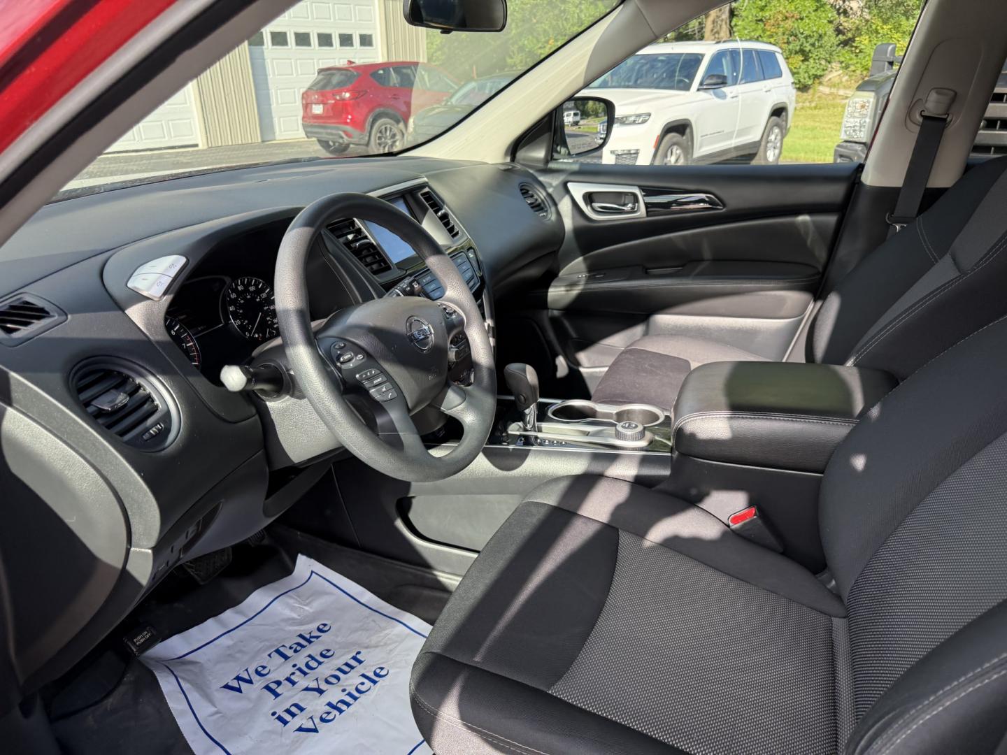 2018 Red /Black Nissan Pathfinder S 4WD (5N1DR2MM8JC) with an 3.5L V6 DOHC 24V engine, Automatic transmission, located at 547 E. Main St., Orwell, OH, 44076, (440) 437-5893, 41.535435, -80.847855 - 2018 Nissan Pathfinder S 4WD – Room for Seven with Fresh Brakes and One-Owner History If you need a three-row SUV that can take the whole family, this 2018 Nissan Pathfinder S 4WD is a practical choice. With room for seven, it is built for school runs, weekend trips, and everyday family life. The- Photo#7