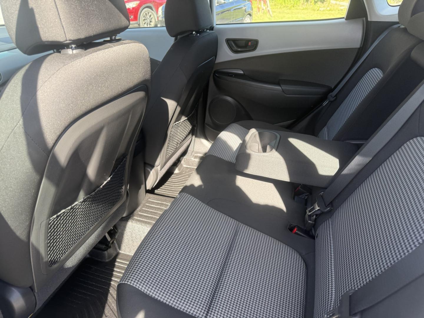 2020 White /Black Hyundai Kona SE AWD (KM8K1CAA2LU) with an 2.0L I4 DOHC 16V engine, Automatic transmission, located at 547 E. Main St., Orwell, OH, 44076, (440) 437-5893, 41.535435, -80.847855 - 2020 Hyundai Kona SE AWD – Compact Crossover Efficiency with All-Weather Confidence If you want a smaller SUV that is easy to park and still ready for changing weather, this 2020 Hyundai Kona SE AWD is a practical choice. The 2.0L engine and 6-speed automatic deliver smooth everyday power and a s- Photo#20