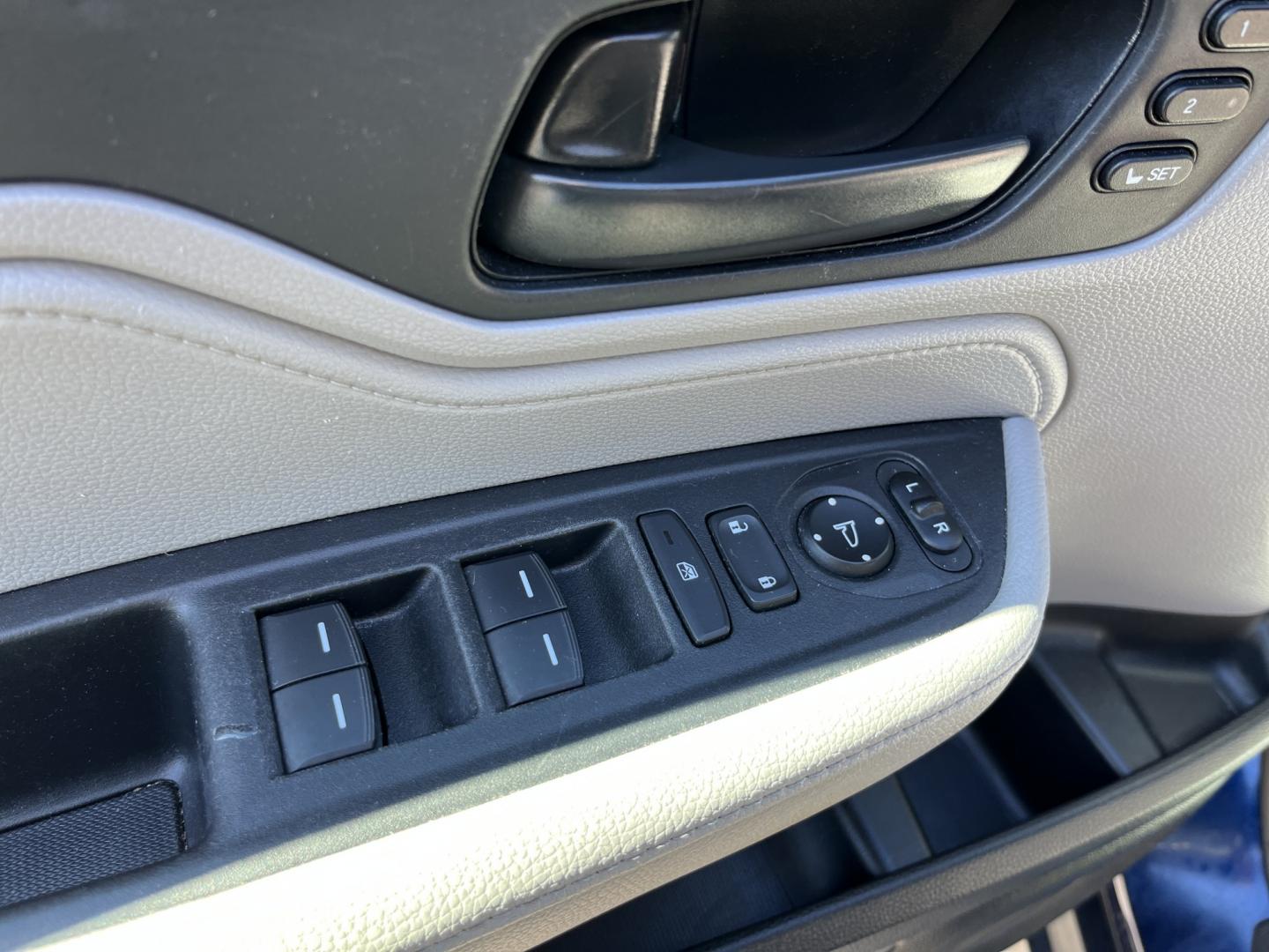 2019 Blue /Gray Honda Odyssey EX-L NAV RES (5FNRL6H71KB) with an 3.5L V6 SOHC 24V engine, Automatic transmission, located at 11115 Chardon Rd. , Chardon, OH, 44024, (440) 214-9705, 41.580246, -81.241943 - 2019 Honda Odyssey EX-L with Navigation and Rear Entertainment – Family Luxury That Makes the Miles Easier If you want a minivan that feels a step above and still handles real family life, this 2019 Honda Odyssey EX-L is a strong choice. Honda’s reputation for reliability meets a cabin built ar- Photo#18