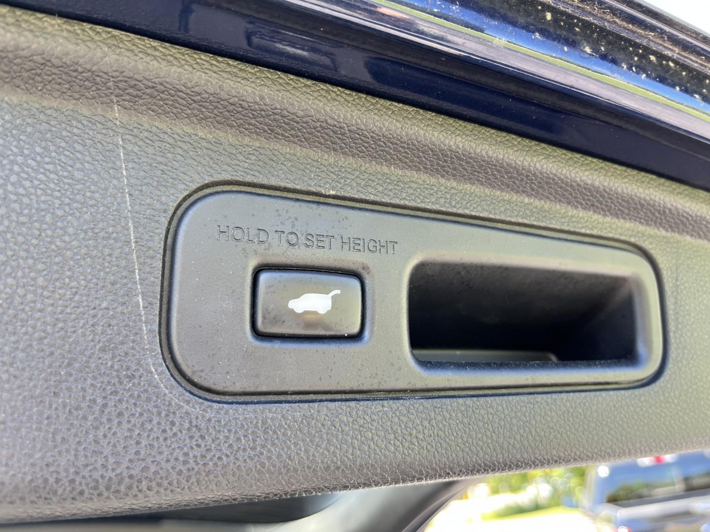 2019 Blue /Gray Honda Odyssey EX-L NAV RES (5FNRL6H71KB) with an 3.5L V6 SOHC 24V engine, Automatic transmission, located at 11115 Chardon Rd. , Chardon, OH, 44024, (440) 214-9705, 41.580246, -81.241943 - 2019 Honda Odyssey EX-L with Navigation and Rear Entertainment – Family Luxury That Makes the Miles Easier If you want a minivan that feels a step above and still handles real family life, this 2019 Honda Odyssey EX-L is a strong choice. Honda’s reputation for reliability meets a cabin built ar- Photo#16