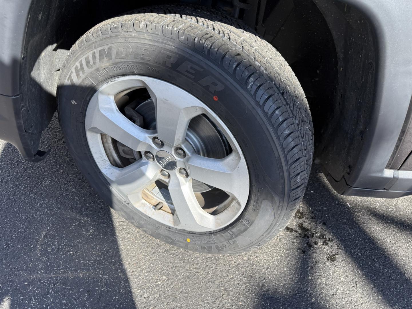 2018 Gray /Black Jeep Compass Latitude 4WD (3C4NJDBB9JT) with an 2.4L I4 DOHC 16V engine, Automatic transmission, located at 547 E. Main St., Orwell, OH, 44076, (440) 437-5893, 41.535435, -80.847855 - 2018 Jeep Compass Latitude 4WD – Compact Jeep Capability with Fresh Tires and Brakes If you want a smaller SUV that still feels like a Jeep, this 2018 Compass Latitude 4WD is a practical, confidence-inspiring choice. Jeep Active Drive 1 with selectable driving modes and available 4WD give you ext- Photo#32