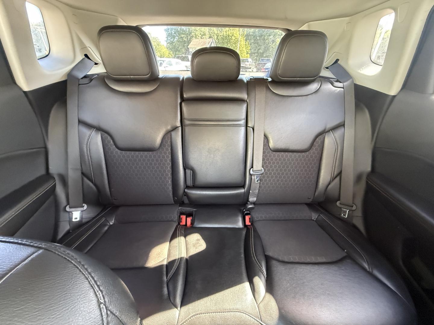 2018 Gray /Black Jeep Compass Latitude 4WD (3C4NJDBB9JT) with an 2.4L I4 DOHC 16V engine, Automatic transmission, located at 547 E. Main St., Orwell, OH, 44076, (440) 437-5893, 41.535435, -80.847855 - 2018 Jeep Compass Latitude 4WD – Compact Jeep Capability with Fresh Tires and Brakes If you want a smaller SUV that still feels like a Jeep, this 2018 Compass Latitude 4WD is a practical, confidence-inspiring choice. Jeep Active Drive 1 with selectable driving modes and available 4WD give you ext- Photo#17