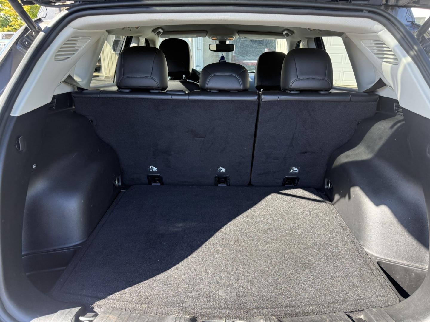 2018 Gray /Black Jeep Compass Latitude 4WD (3C4NJDBB9JT) with an 2.4L I4 DOHC 16V engine, Automatic transmission, located at 547 E. Main St., Orwell, OH, 44076, (440) 437-5893, 41.535435, -80.847855 - 2018 Jeep Compass Latitude 4WD – Compact Jeep Capability with Fresh Tires and Brakes If you want a smaller SUV that still feels like a Jeep, this 2018 Compass Latitude 4WD is a practical, confidence-inspiring choice. Jeep Active Drive 1 with selectable driving modes and available 4WD give you ext- Photo#22