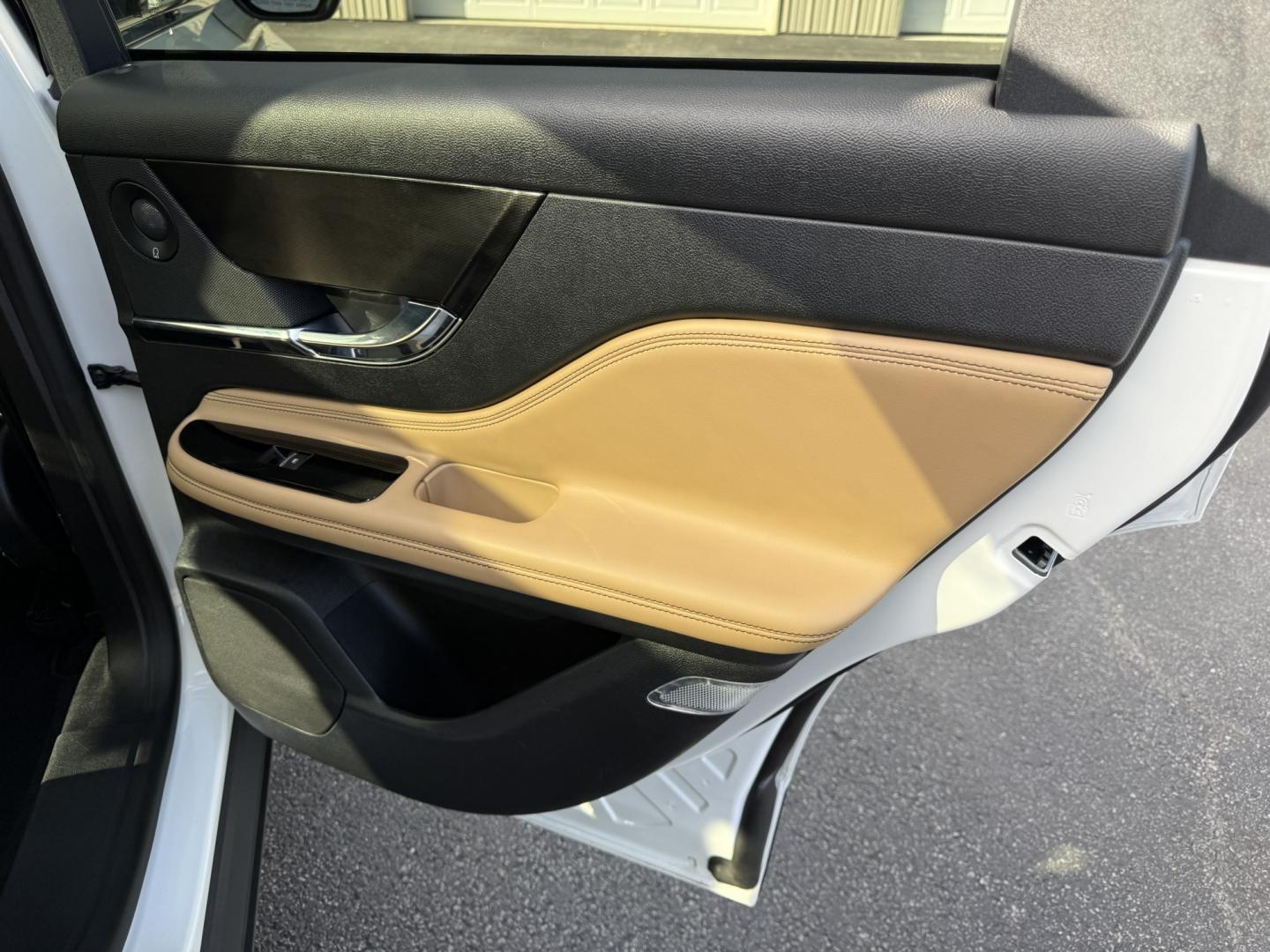 2021 White /Brown Lincoln Corsair Reserve AWD (5LMCJ2D98MU) with an 2.0L I4 DOHC 16V Turbo engine, Automatic transmission, located at 547 E. Main St., Orwell, OH, 44076, (440) 437-5893, 41.535435, -80.847855 - 2021 Lincoln Corsair Reserve AWD – Quiet Luxury in a Smaller, More Exclusive Package Lincoln is not a volume brand, and this 2021 Corsair Reserve AWD feels like it. Finished in Pristine White on 19" aluminum wheels, with full LED exterior lighting, it has the clean, composed presence of a luxury- Photo#44