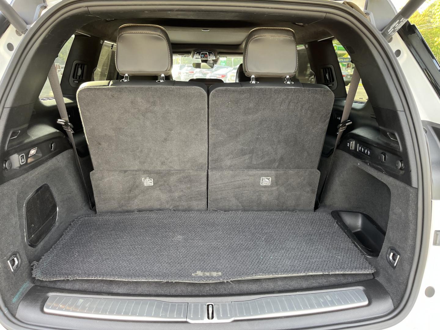 2022 White /Brown Jeep Grand Cherokee L Summit 4WD (1C4RJKET7N8) with an 5.7L V8 OHV 16V engine, Automatic transmission, located at 11115 Chardon Rd. , Chardon, OH, 44024, (440) 214-9705, 41.580246, -81.241943 - 2022 Jeep Grand Cherokee L Summit Reserve 4x4 – Rare Luxury, Real Capability, and Flagship Presence This is not a typical family SUV. The 2022 Grand Cherokee L Summit Reserve 4x4 is the most exclusive version of Jeep’s three-row flagship — the one built for buyers who want first-class comfort- Photo#13