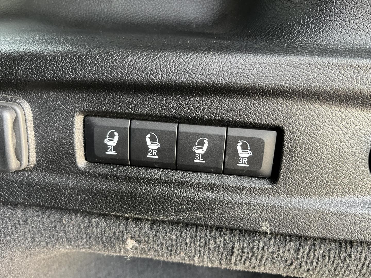 2022 White /Brown Jeep Grand Cherokee L Summit 4WD (1C4RJKET7N8) with an 5.7L V8 OHV 16V engine, Automatic transmission, located at 11115 Chardon Rd. , Chardon, OH, 44024, (440) 214-9705, 41.580246, -81.241943 - 2022 Jeep Grand Cherokee L Summit Reserve 4x4 – Rare Luxury, Real Capability, and Flagship Presence This is not a typical family SUV. The 2022 Grand Cherokee L Summit Reserve 4x4 is the most exclusive version of Jeep’s three-row flagship — the one built for buyers who want first-class comfort- Photo#14