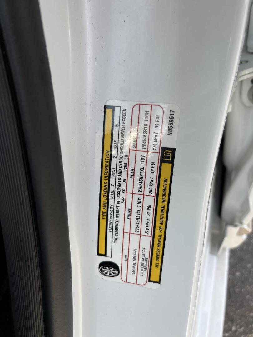 2022 White /Brown Jeep Grand Cherokee L Summit 4WD (1C4RJKET7N8) with an 5.7L V8 OHV 16V engine, Automatic transmission, located at 11115 Chardon Rd. , Chardon, OH, 44024, (440) 214-9705, 41.580246, -81.241943 - 2022 Jeep Grand Cherokee L Summit Reserve 4x4 – Rare Luxury, Real Capability, and Flagship Presence This is not a typical family SUV. The 2022 Grand Cherokee L Summit Reserve 4x4 is the most exclusive version of Jeep’s three-row flagship — the one built for buyers who want first-class comfort- Photo#21