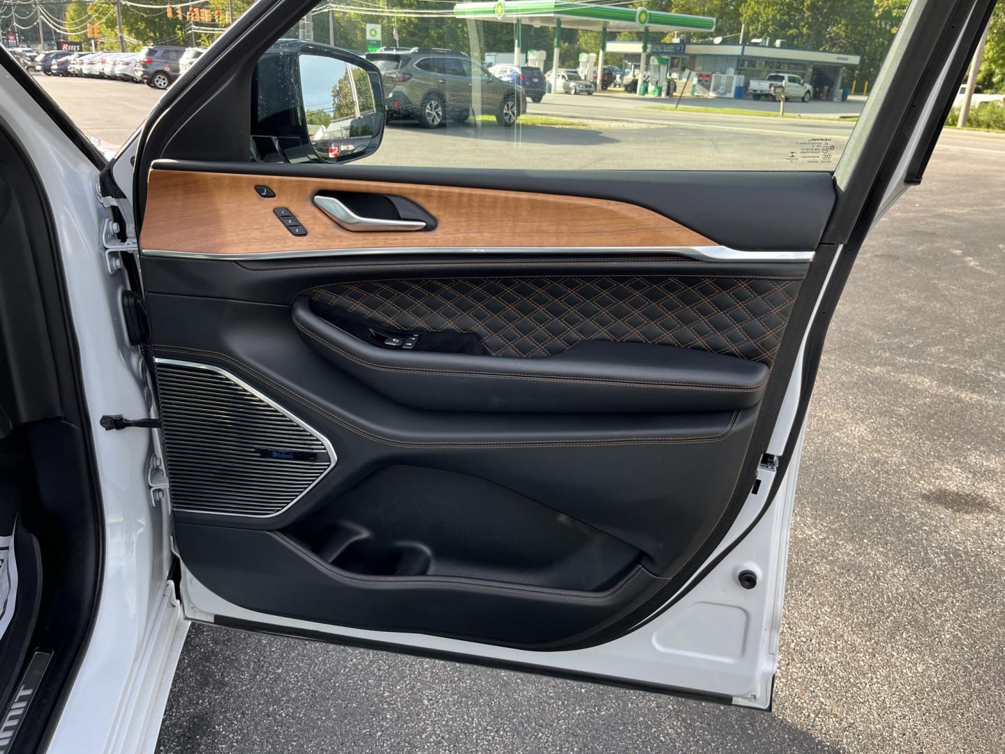 2022 White /Brown Jeep Grand Cherokee L Summit 4WD (1C4RJKET7N8) with an 5.7L V8 OHV 16V engine, Automatic transmission, located at 11115 Chardon Rd. , Chardon, OH, 44024, (440) 214-9705, 41.580246, -81.241943 - 2022 Jeep Grand Cherokee L Summit Reserve 4x4 – Rare Luxury, Real Capability, and Flagship Presence This is not a typical family SUV. The 2022 Grand Cherokee L Summit Reserve 4x4 is the most exclusive version of Jeep’s three-row flagship — the one built for buyers who want first-class comfort- Photo#45