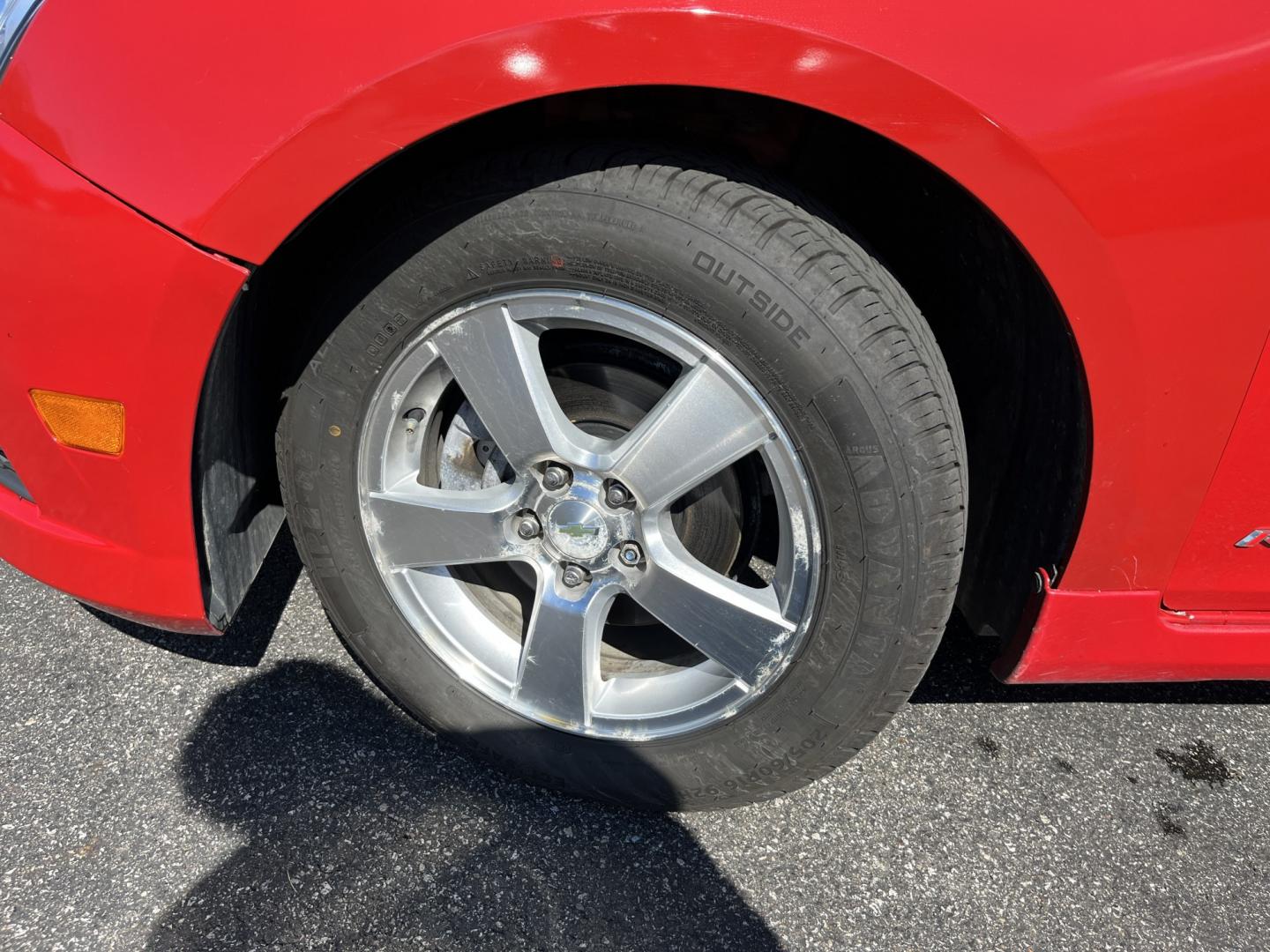 2013 Red /Black Chevrolet Cruze 1LT Auto (1G1PC5SBXD7) with an 1.4L I4 DOHC 16V TURBO engine, Automatic transmission, located at 11115 Chardon Rd. , Chardon, OH, 44024, (440) 214-9705, 41.580246, -81.241943 - 2013 Chevrolet Cruze LT – Efficient Compact Sedan with Everyday Convenience If you want a smaller sedan that is easy on fuel and easy to live with, this 2013 Chevrolet Cruze LT is a practical choice. The 1.4L Turbocharged EcoTec engine and 6-speed automatic deliver smooth everyday power and a str- Photo#12