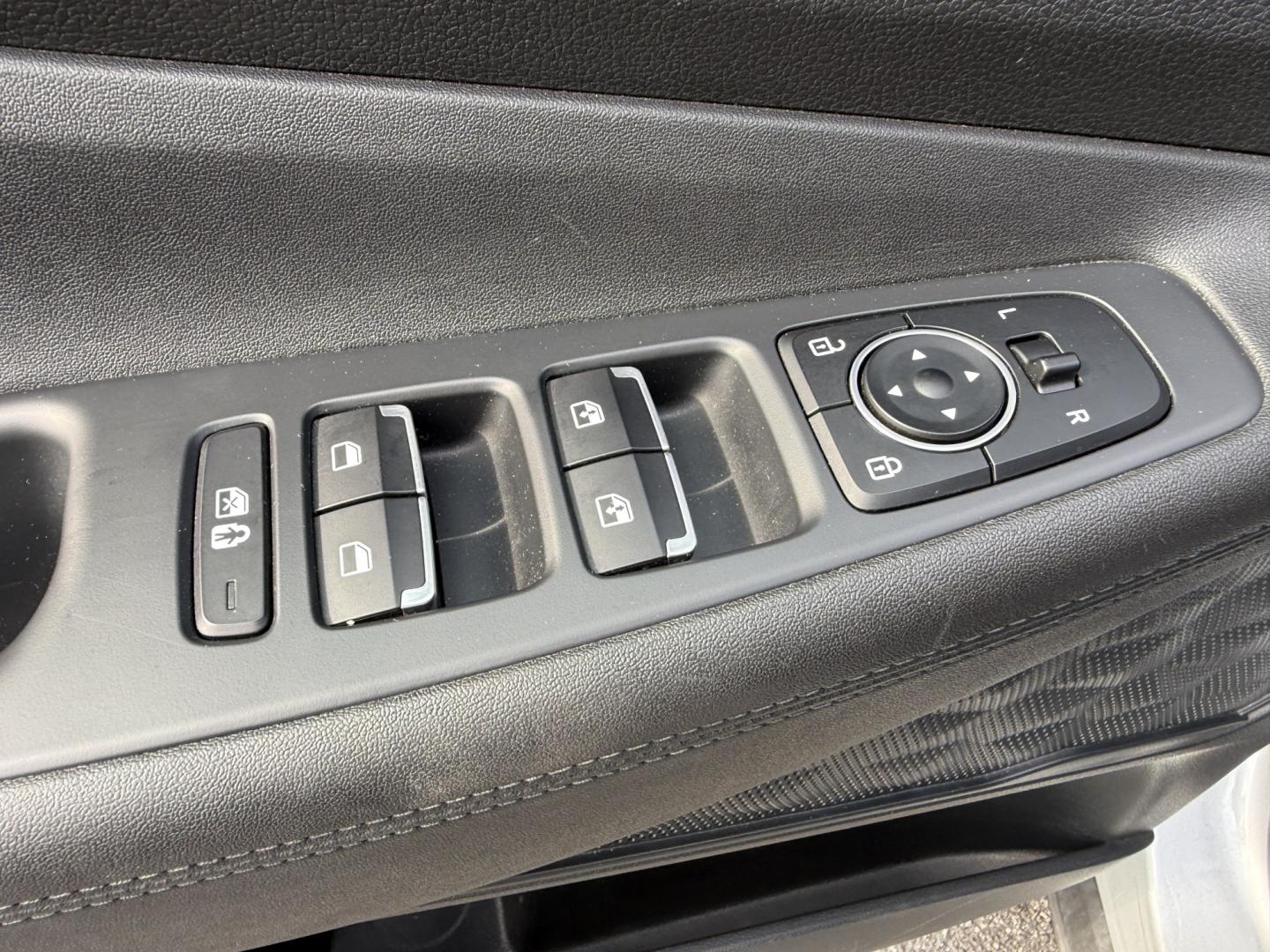 2023 Silver /Black Hyundai Santa Fe SEL AWD (5NMS2DAJ7PH) with an 2.5L I4 DOHC 16V engine, Automatic transmission, located at 547 E. Main St., Orwell, OH, 44076, (440) 437-5893, 41.535435, -80.847855 - 2023 Hyundai Santa Fe SEL AWD – Family-Ready Midsize Comfort with Fresh Tires If you want a midsize SUV that handles family life and changing weather without feeling oversized, this 2023 Hyundai Santa Fe SEL AWD is a strong fit. Finished in Shimmering Silver, with LED daytime running lights and d- Photo#18