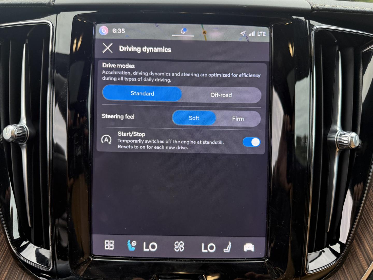 2022 Blue /Brown Volvo XC60 B6 Inscription AWD (YV4062RL3N1) with an 2.0L I4 DOHC 16V Twin Charged engine, Automatc transmission, located at 11115 Chardon Rd. , Chardon, OH, 44024, (440) 214-9705, 41.580246, -81.241943 - 2022 Volvo XC60 B6 AWD Inscription – Scandinavian Luxury, Quiet Confidence, and One-Owner Prestige! This is not just another crossover. This 2022 Volvo XC60 B6 AWD Inscription is the kind of vehicle you settle into and immediately feel the difference. The Inscription badge is Volvo’s statement- Photo#16