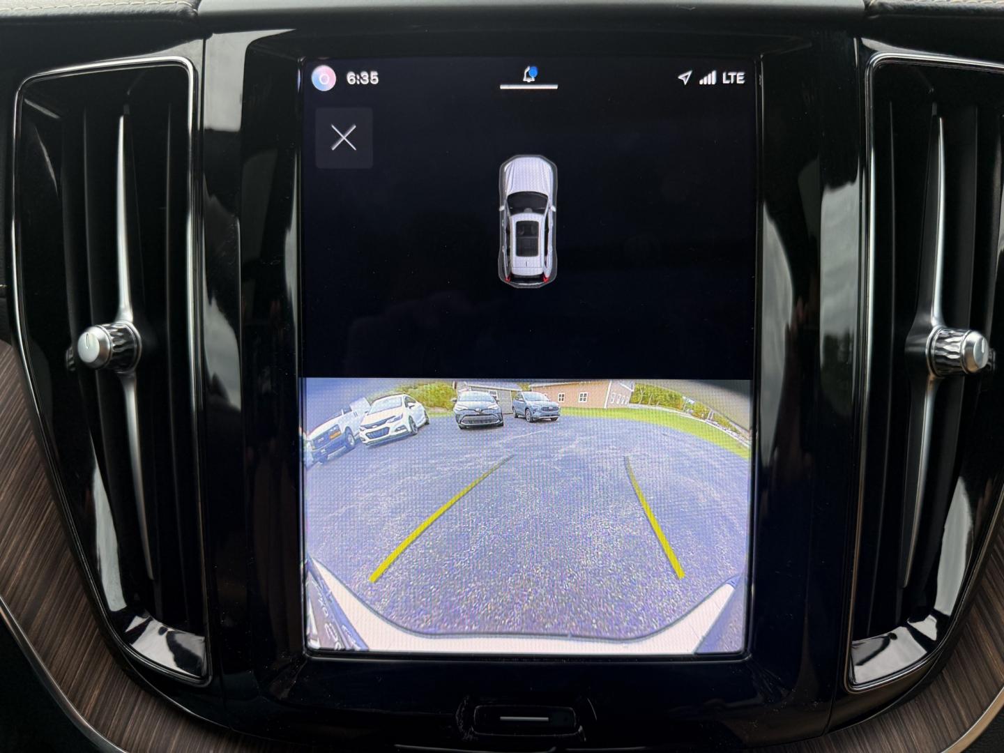 2022 Blue /Brown Volvo XC60 B6 Inscription AWD (YV4062RL3N1) with an 2.0L I4 DOHC 16V Twin Charged engine, Automatc transmission, located at 11115 Chardon Rd. , Chardon, OH, 44024, (440) 214-9705, 41.580246, -81.241943 - 2022 Volvo XC60 B6 AWD Inscription – Scandinavian Luxury, Quiet Confidence, and One-Owner Prestige! This is not just another crossover. This 2022 Volvo XC60 B6 AWD Inscription is the kind of vehicle you settle into and immediately feel the difference. The Inscription badge is Volvo’s statement- Photo#19