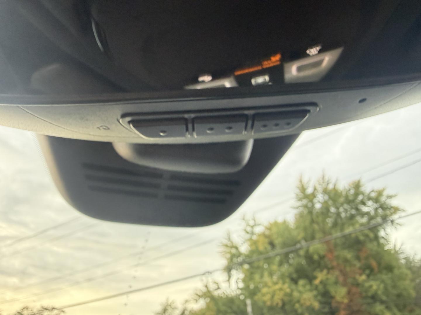 2022 Blue /Brown Volvo XC60 B6 Inscription AWD (YV4062RL3N1) with an 2.0L I4 DOHC 16V Twin Charged engine, Automatc transmission, located at 11115 Chardon Rd. , Chardon, OH, 44024, (440) 214-9705, 41.580246, -81.241943 - 2022 Volvo XC60 B6 AWD Inscription – Scandinavian Luxury, Quiet Confidence, and One-Owner Prestige! This is not just another crossover. This 2022 Volvo XC60 B6 AWD Inscription is the kind of vehicle you settle into and immediately feel the difference. The Inscription badge is Volvo’s statement- Photo#45