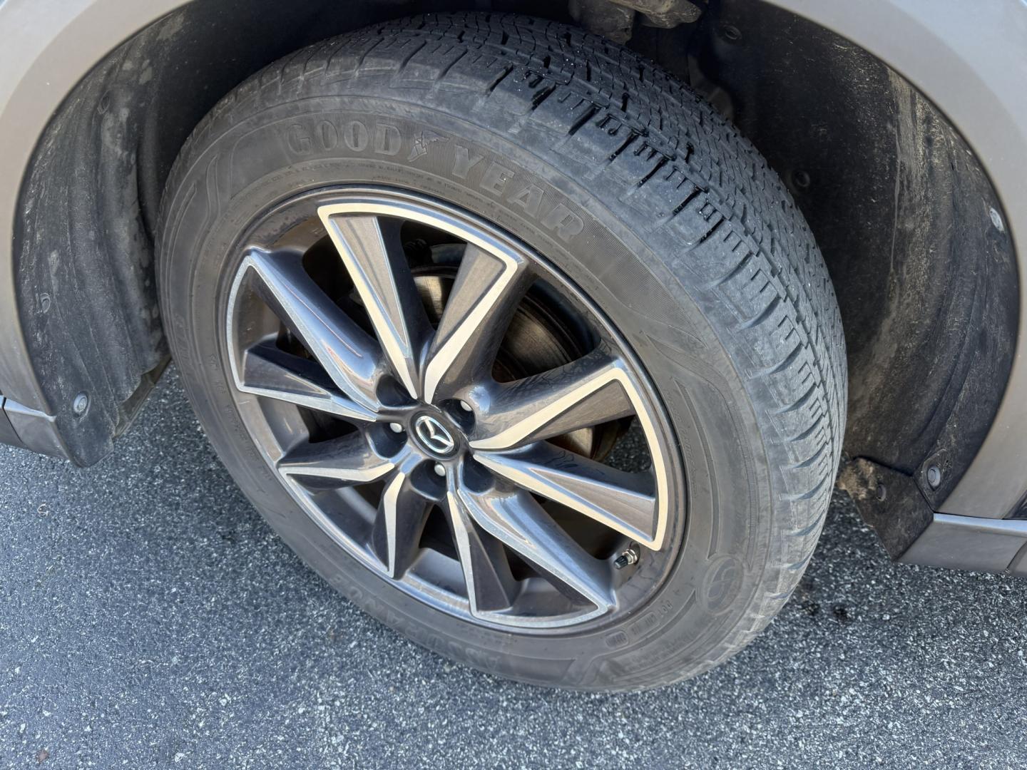 2018 Blue /Black Mazda CX-5 Grand Touring AWD (JM3KFBDM9J0) with an 2.5L I4 DOHC 16V engine, Automatc transmission, located at 11115 Chardon Rd. , Chardon, OH, 44024, (440) 214-9705, 41.580246, -81.241943 - 2018 Mazda CX-5 Grand Touring AWD – Deep Crystal Blue, Bose Sound, and That Signature Mazda Drive! This 2018 Mazda CX-5 Grand Touring AWD is the trim that makes a daily crossover feel special. Grand Touring is Mazda’s upscale statement: leather, memory seats, a power liftgate, and the kind of c- Photo#39