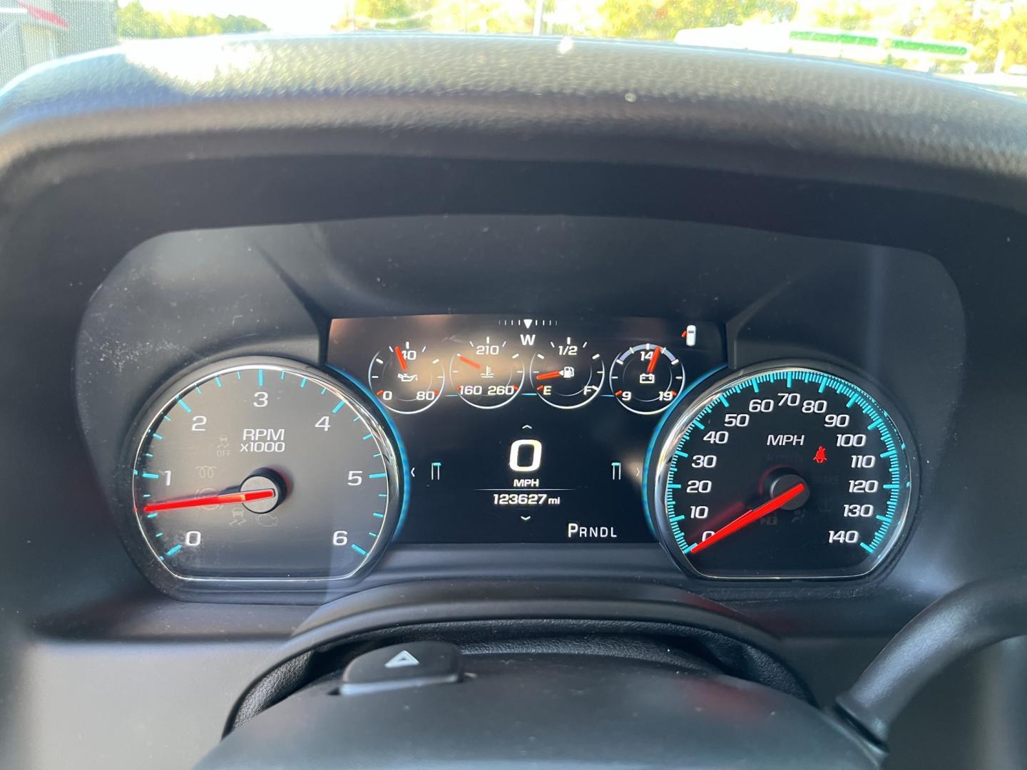 2018 GMC Yukon XL Denali 4WD (1GKS2HKJ8JR) with an 6.2L V8 OHV 16V engine, 6A transmission, located at 547 E. Main St., Orwell, OH, 44076, (440) 437-5893, 41.535435, -80.847855- Photo#24
