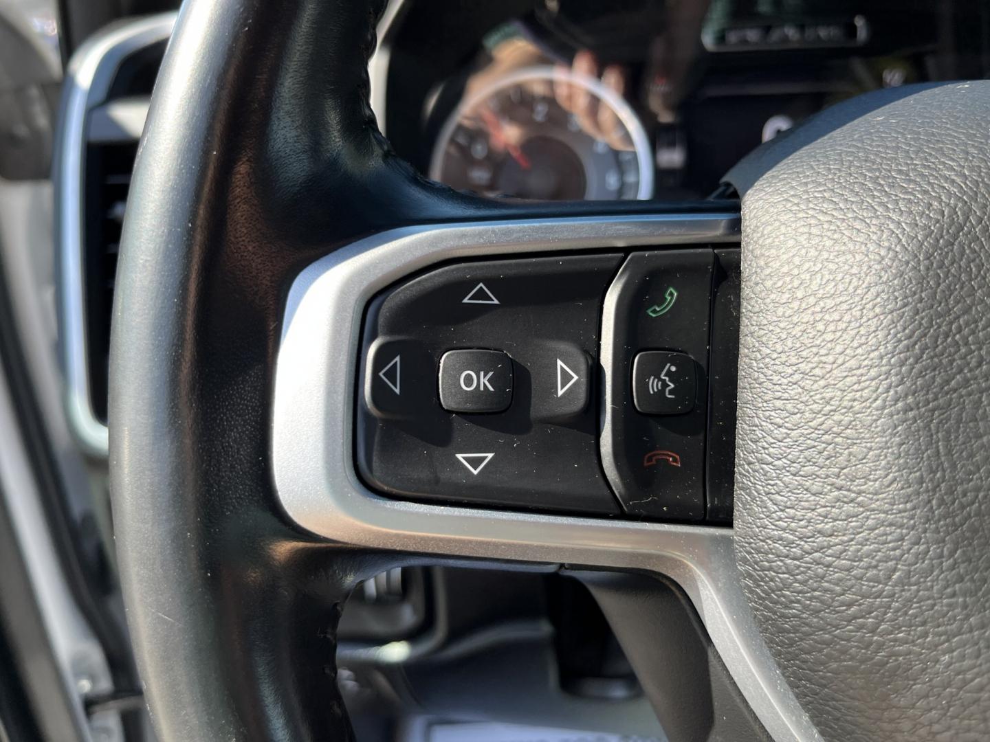 2021 Ram 1500 Big Horn Crew Cab SWB 4WD (1C6SRFFT8MN) with an 5.7L V8 OHV 16V engine, 8A transmission, located at 547 E. Main St., Orwell, OH, 44076, (440) 437-5893, 41.535435, -80.847855- Photo#21