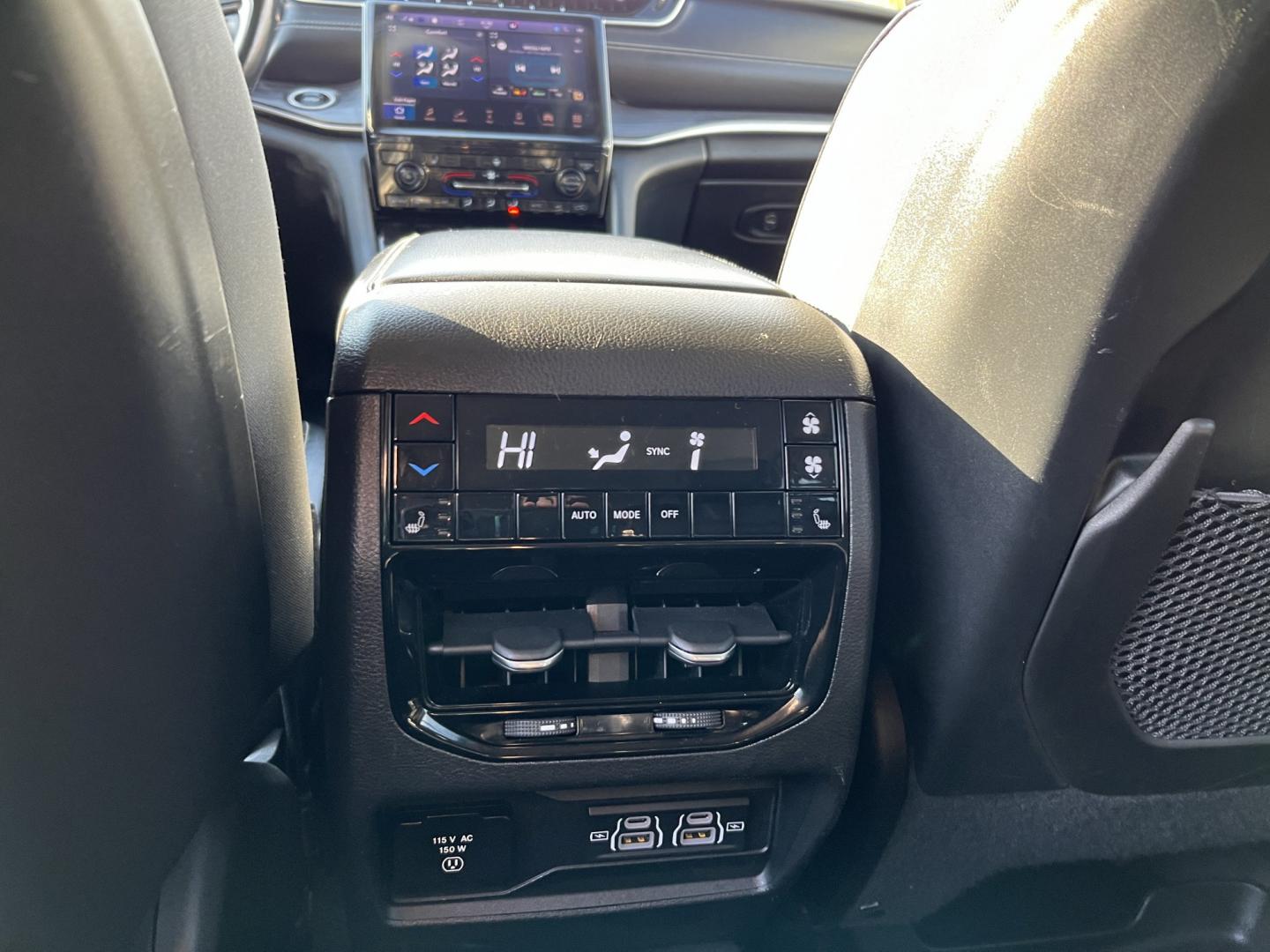 2021 Jeep Grand Cherokee Limited 4WD (1C4RJKBG7M8) with an 3.6L V6 DOHC 24V engine, 8A transmission, located at 547 E. Main St., Orwell, OH, 44076, (440) 437-5893, 41.535435, -80.847855- Photo#33