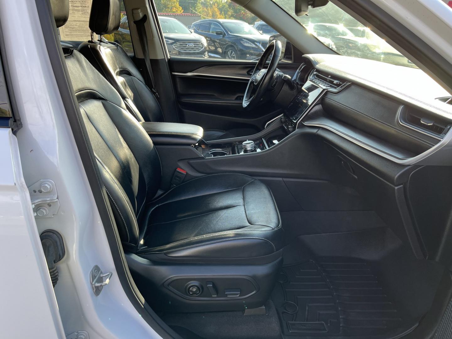 2021 Jeep Grand Cherokee Limited 4WD (1C4RJKBG7M8) with an 3.6L V6 DOHC 24V engine, 8A transmission, located at 547 E. Main St., Orwell, OH, 44076, (440) 437-5893, 41.535435, -80.847855- Photo#38