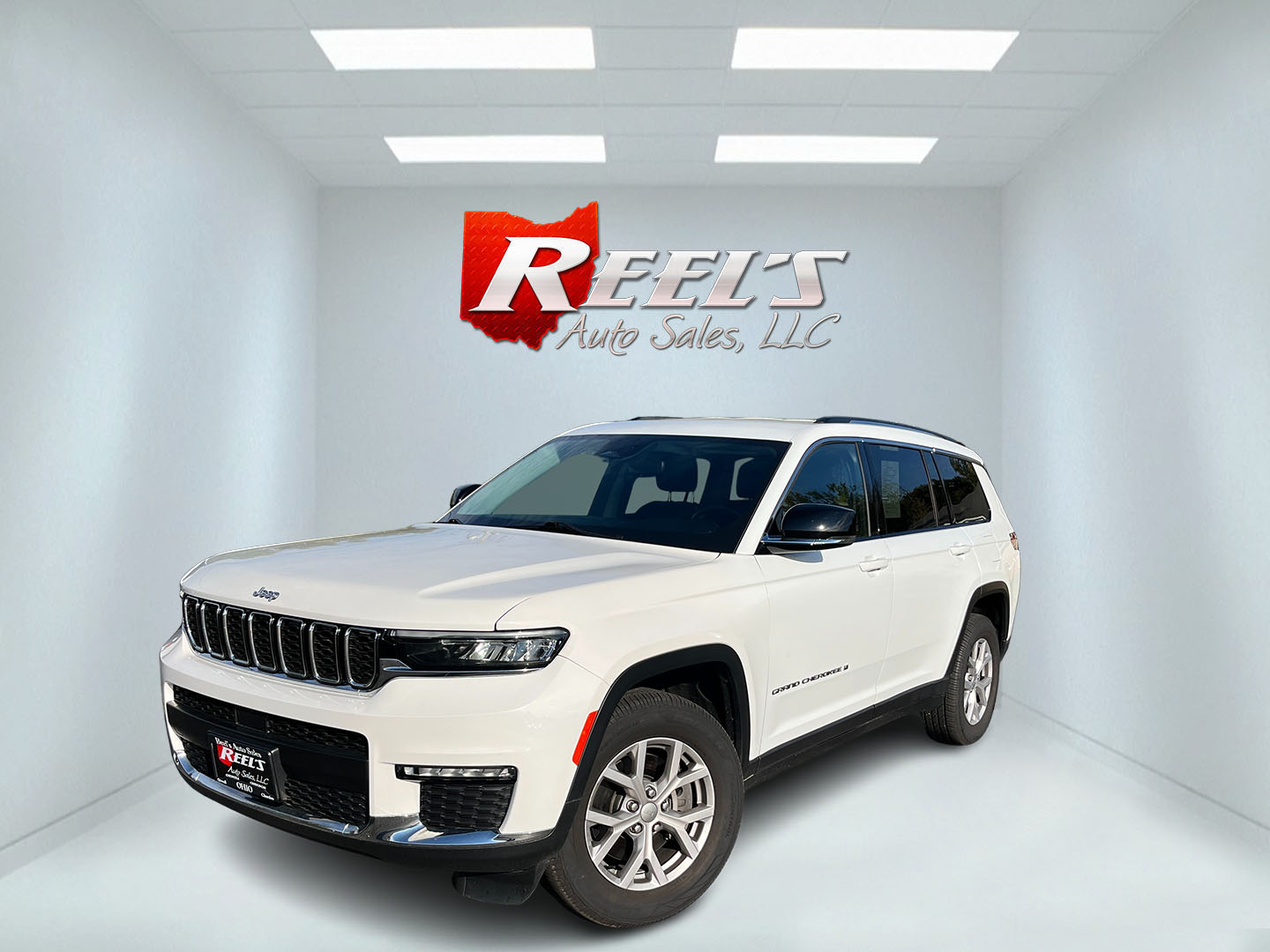 photo of 2021 Jeep Grand Cherokee Limited 4WD