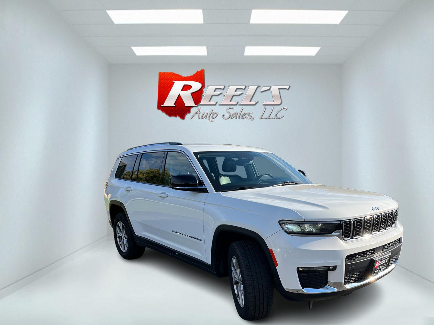 2021 Jeep Grand Cherokee Limited 4WD (1C4RJKBG7M8) with an 3.6L V6 DOHC 24V engine, 8A transmission, located at 547 E. Main St., Orwell, OH, 44076, (440) 437-5893, 41.535435, -80.847855- Photo#2