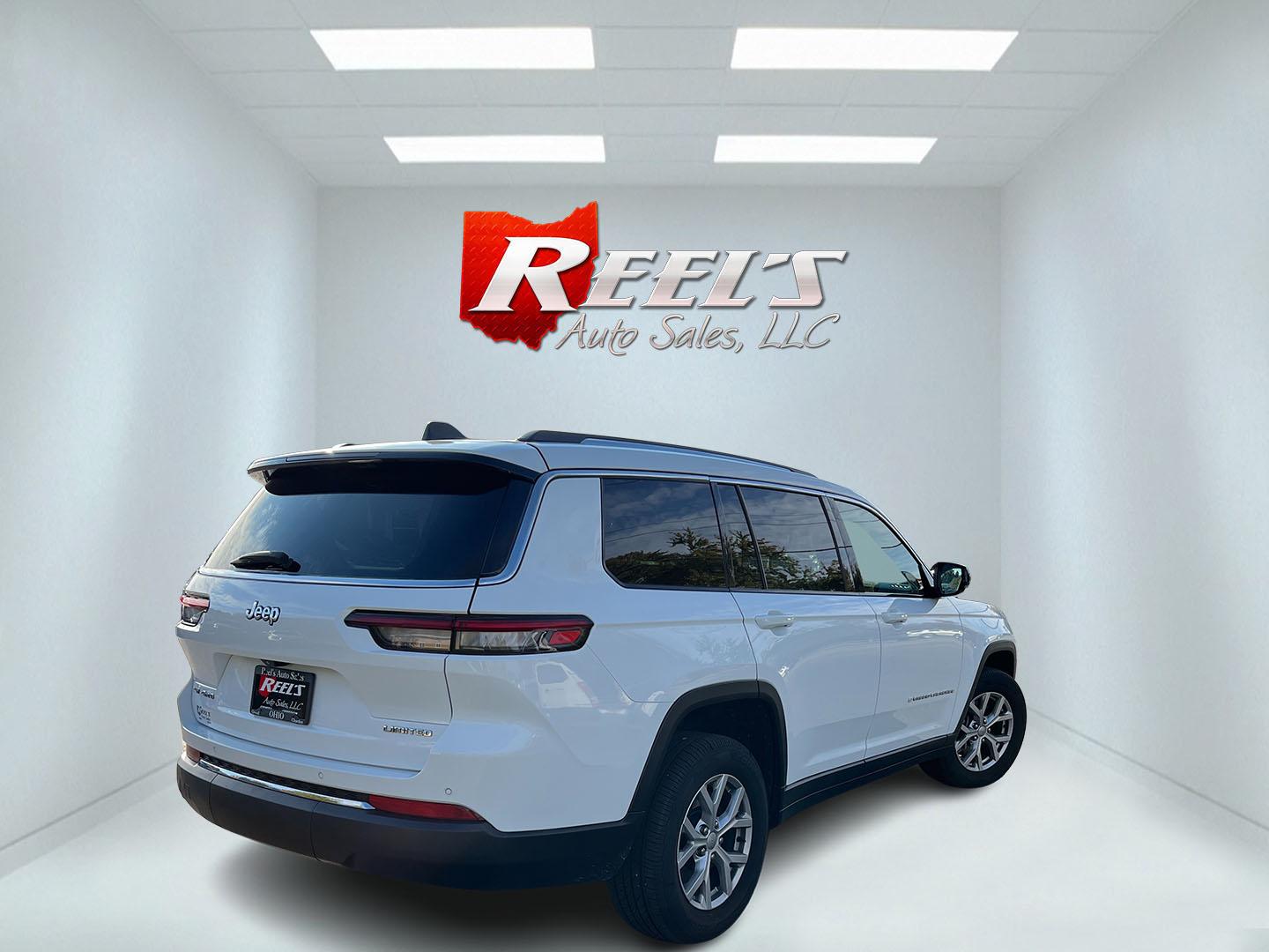 2021 Jeep Grand Cherokee Limited 4WD (1C4RJKBG7M8) with an 3.6L V6 DOHC 24V engine, 8A transmission, located at 547 E. Main St., Orwell, OH, 44076, (440) 437-5893, 41.535435, -80.847855- Photo#6