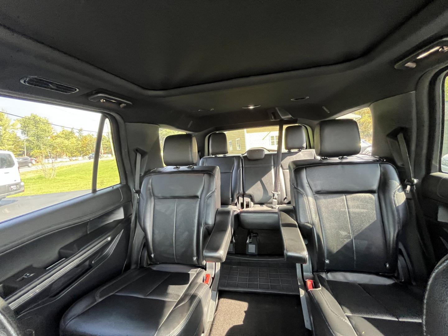 2020 Ford Expedition XLT 4WD (1FMJU1JT1LE) with an 3.5L V6 DOHC 24V FFV engine, 6A transmission, located at 547 E. Main St., Orwell, OH, 44076, (440) 437-5893, 41.535435, -80.847855 - 2020 Ford Expedition XLT 4WD – Full-Size Comfort Built for Family Miles When you need more room than a midsize crossover and more comfort than a basic three-row, this 2020 Ford Expedition XLT 4WD is set up for the job. Finished in Agate Black on 20" aluminum wheels, with daytime running lights an- Photo#33