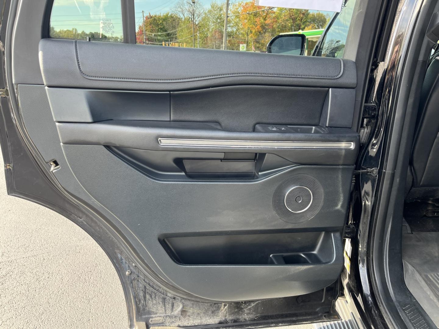 2020 Ford Expedition XLT 4WD (1FMJU1JT1LE) with an 3.5L V6 DOHC 24V FFV engine, 6A transmission, located at 547 E. Main St., Orwell, OH, 44076, (440) 437-5893, 41.535435, -80.847855 - 2020 Ford Expedition XLT 4WD – Full-Size Comfort Built for Family Miles When you need more room than a midsize crossover and more comfort than a basic three-row, this 2020 Ford Expedition XLT 4WD is set up for the job. Finished in Agate Black on 20" aluminum wheels, with daytime running lights an- Photo#34