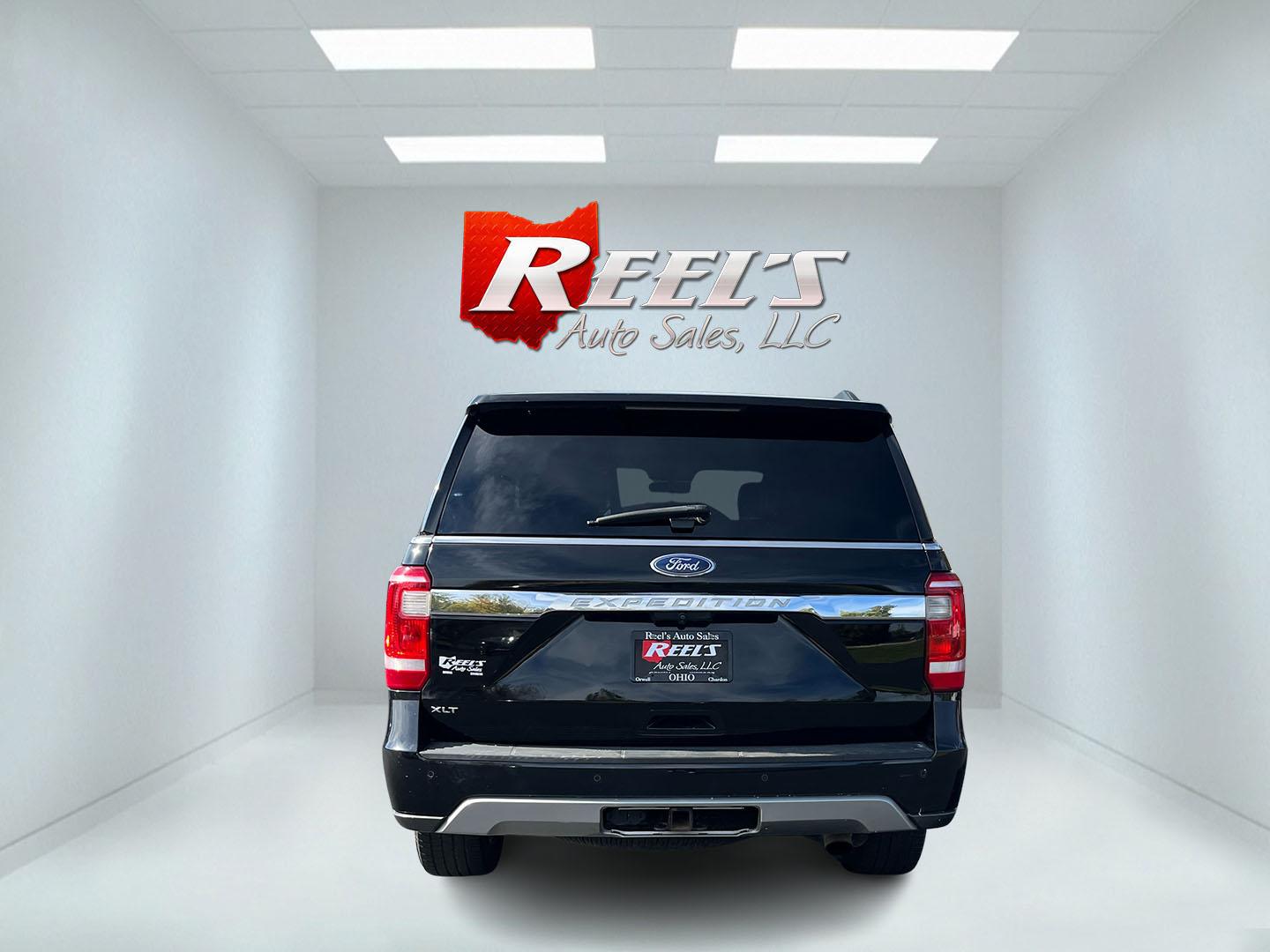2020 Ford Expedition XLT 4WD (1FMJU1JT1LE) with an 3.5L V6 DOHC 24V FFV engine, 6A transmission, located at 547 E. Main St., Orwell, OH, 44076, (440) 437-5893, 41.535435, -80.847855 - 2020 Ford Expedition XLT 4WD – Full-Size Comfort Built for Family Miles When you need more room than a midsize crossover and more comfort than a basic three-row, this 2020 Ford Expedition XLT 4WD is set up for the job. Finished in Agate Black on 20" aluminum wheels, with daytime running lights an- Photo#8