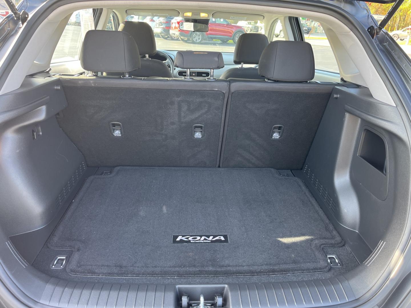 2020 Hyundai Kona SE AWD (KM8K1CAA4LU) with an 2.0L L4 DOHC 16V engine, 6A transmission, located at 547 E. Main St., Orwell, OH, 44076, (440) 437-5893, 41.535435, -80.847855- Photo#14