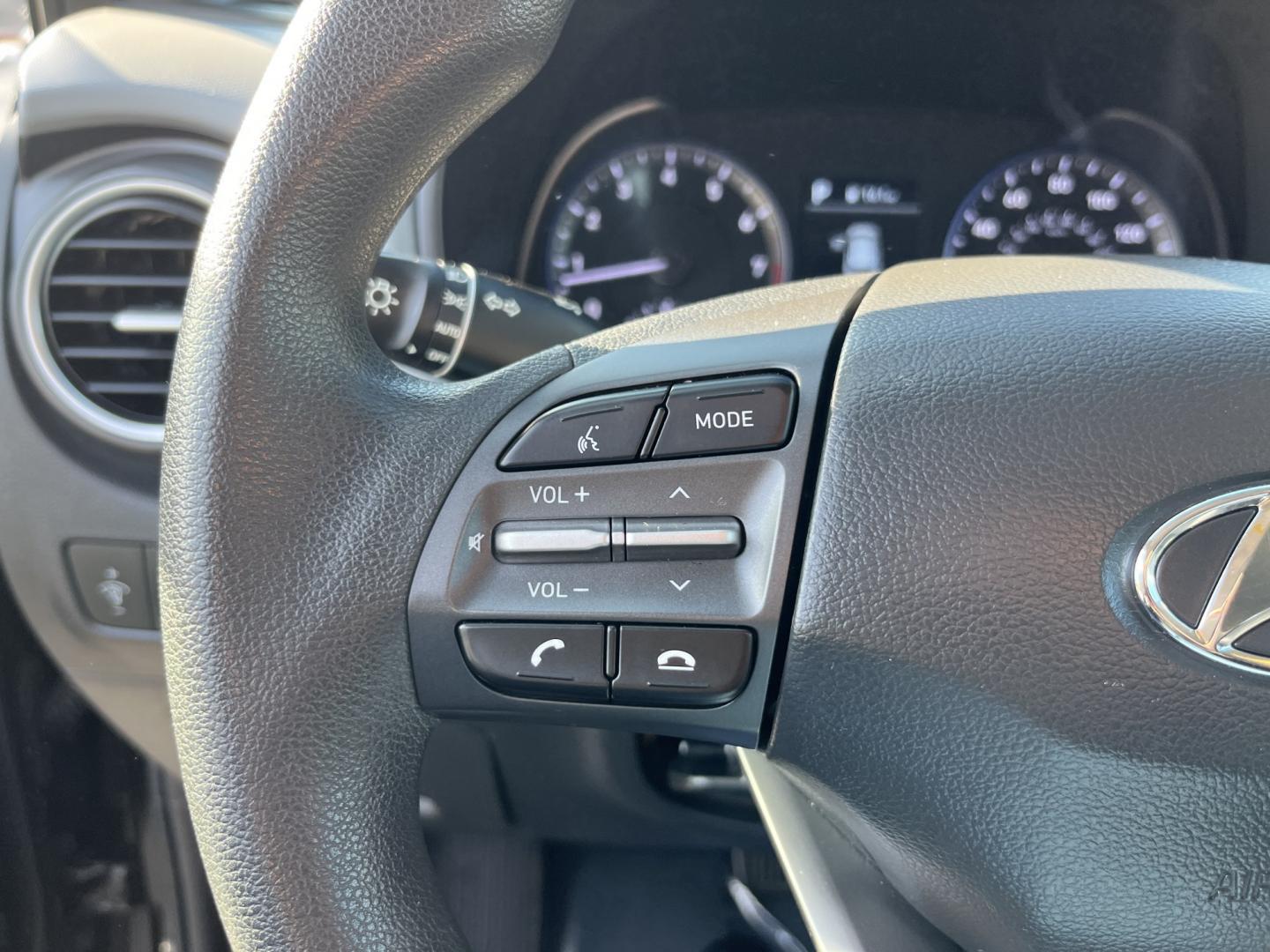 2020 Hyundai Kona SE AWD (KM8K1CAA4LU) with an 2.0L L4 DOHC 16V engine, 6A transmission, located at 547 E. Main St., Orwell, OH, 44076, (440) 437-5893, 41.535435, -80.847855- Photo#21