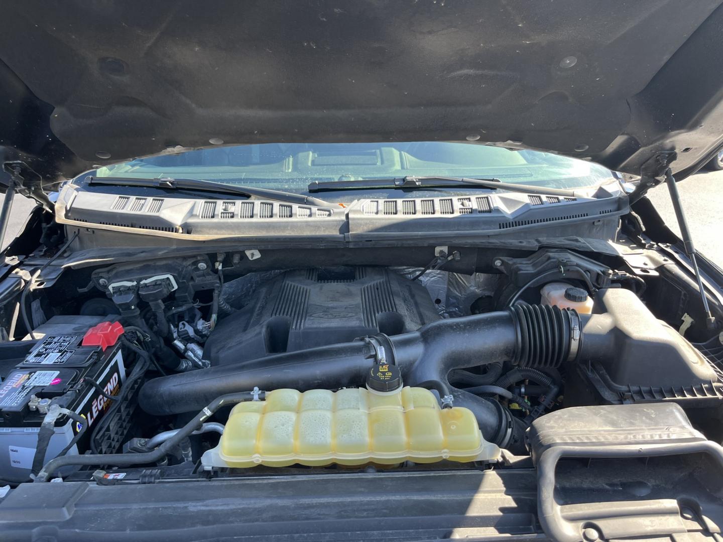 2018 Black /Black Ford F-150 Platinum SuperCrew 5.5-ft. Bed 4WD (1FTEW1EG1JF) with an 3.5L V6 DOHC 24V TWIN TURBO engine, Automatic transmission, located at 11115 Chardon Rd. , Chardon, OH, 44024, (440) 214-9705, 41.580246, -81.241943 - 2018 Ford F-150 Platinum Crew Cab 4WD – Luxury Image with Real Capability Platinum is the F-150 that people notice. This 2018 4WD model is finished in Shadow Black on 20" aluminum wheels, with full LED exterior lighting, and it carries the stance and equipment that separate it from a standard cre- Photo#13