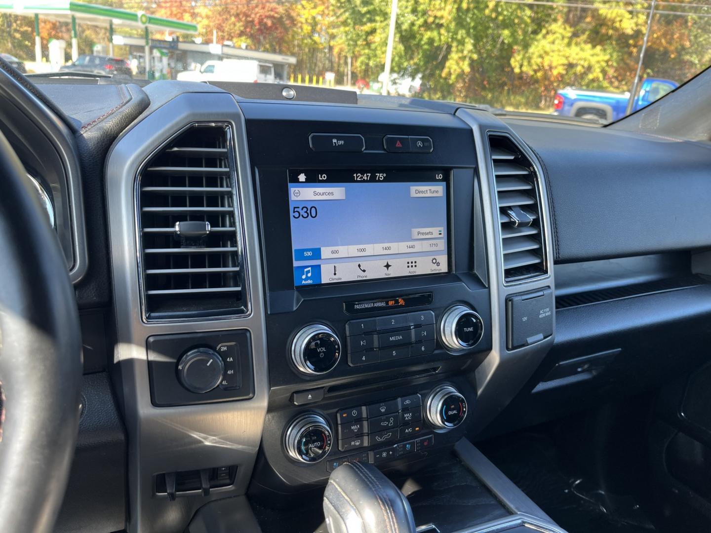 2018 Black /Black Ford F-150 Platinum SuperCrew 5.5-ft. Bed 4WD (1FTEW1EG1JF) with an 3.5L V6 DOHC 24V TWIN TURBO engine, Automatic transmission, located at 11115 Chardon Rd. , Chardon, OH, 44024, (440) 214-9705, 41.580246, -81.241943 - 2018 Ford F-150 Platinum Crew Cab 4WD – Luxury Image with Real Capability Platinum is the F-150 that people notice. This 2018 4WD model is finished in Shadow Black on 20" aluminum wheels, with full LED exterior lighting, and it carries the stance and equipment that separate it from a standard cre- Photo#24