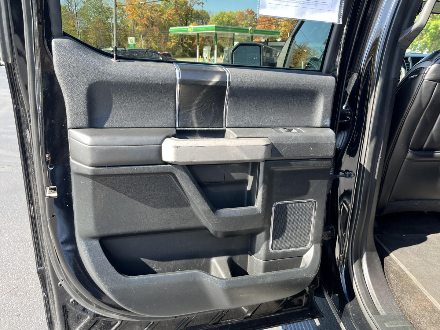 2018 Black /Black Ford F-150 Platinum SuperCrew 5.5-ft. Bed 4WD (1FTEW1EG1JF) with an 3.5L V6 DOHC 24V TWIN TURBO engine, Automatic transmission, located at 11115 Chardon Rd. , Chardon, OH, 44024, (440) 214-9705, 41.580246, -81.241943 - 2018 Ford F-150 Platinum Crew Cab 4WD – Luxury Image with Real Capability Platinum is the F-150 that people notice. This 2018 4WD model is finished in Shadow Black on 20" aluminum wheels, with full LED exterior lighting, and it carries the stance and equipment that separate it from a standard cre- Photo#32