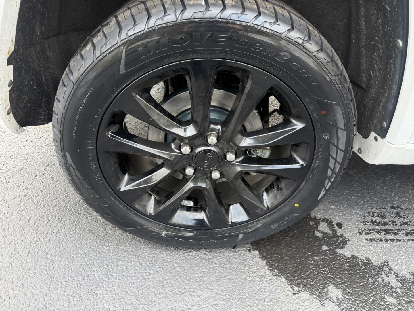 2022 White /Black Jeep Grand Cherokee Laredo X 4WD (1C4RJFAG1NC) with an 3.6L V6 DOHC 24V engine, Automatic transmission, located at 547 E. Main St., Orwell, OH, 44076, (440) 437-5893, 41.535435, -80.847855 - 2022 Jeep Grand Cherokee WK Laredo X 4WD – One-Owner, Fresh Tires, and Everyday Capability This 2022 Jeep Grand Cherokee Laredo X 4WD is the kind of midsize SUV most people actually use. Finished in Bright White Clear Coat on black 20" aluminum wheels, with LED daytime running lights and dusk-sen- Photo#28